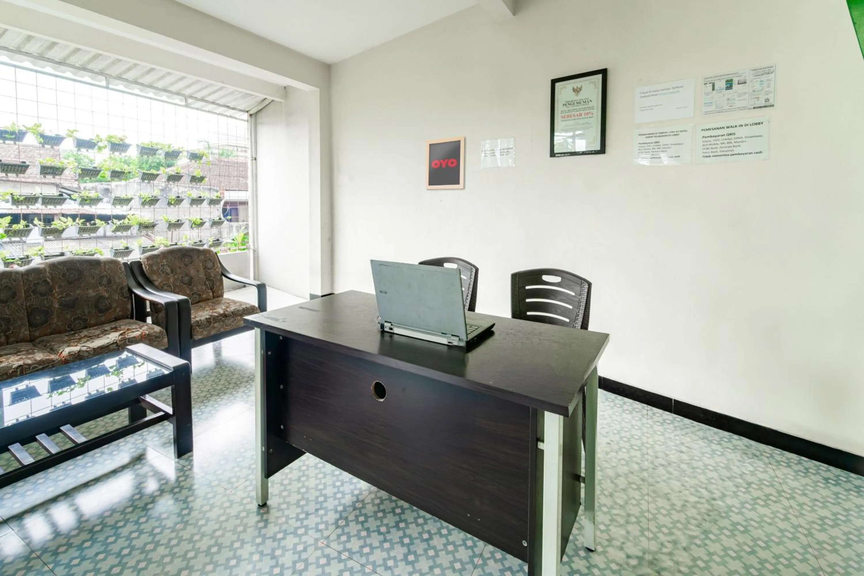 Lobby or reception in Hotel O Anasya Homestay