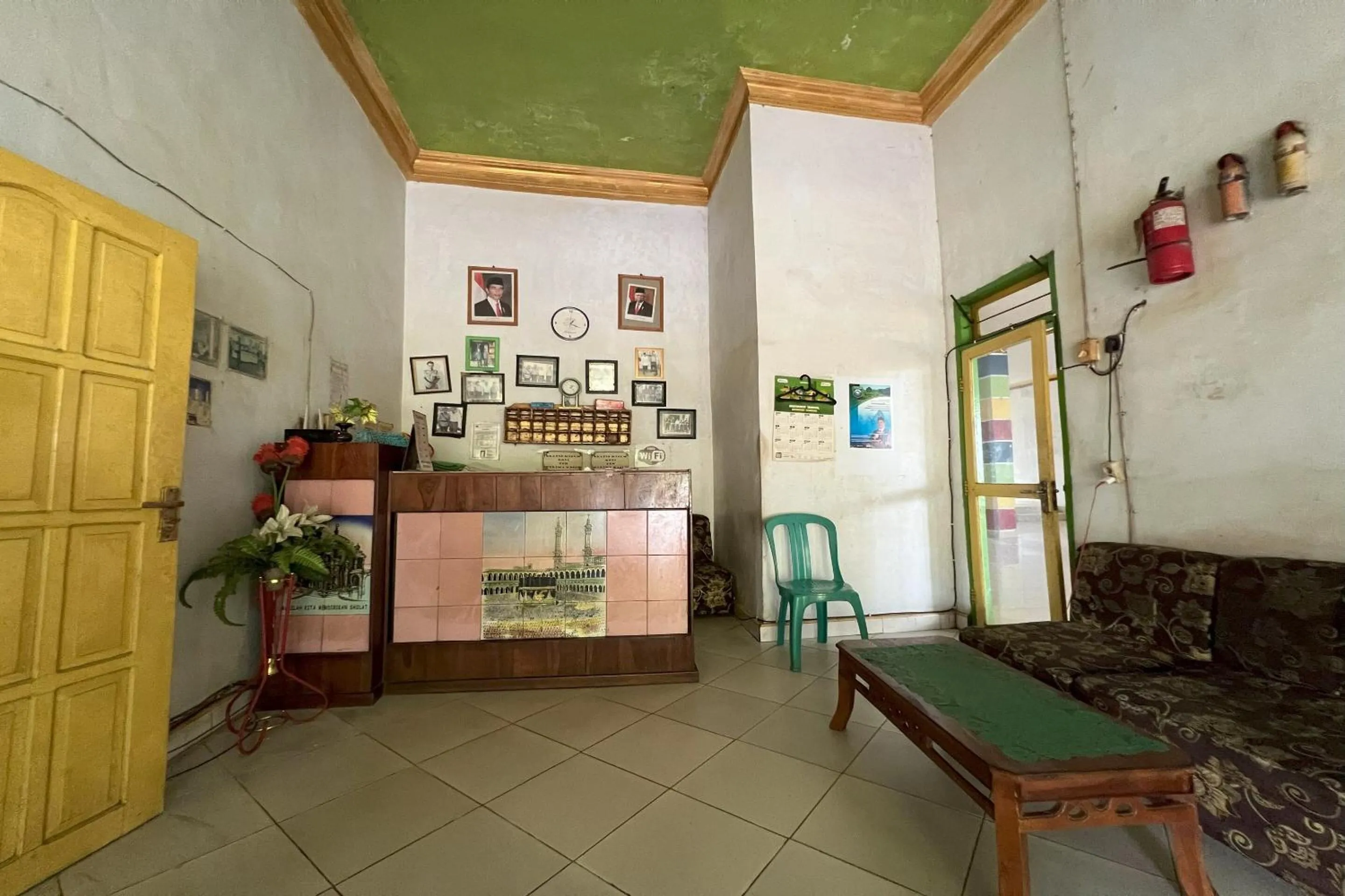 Lobby or reception in Hotel O Kost Btnompo Near SDI Bontosallang