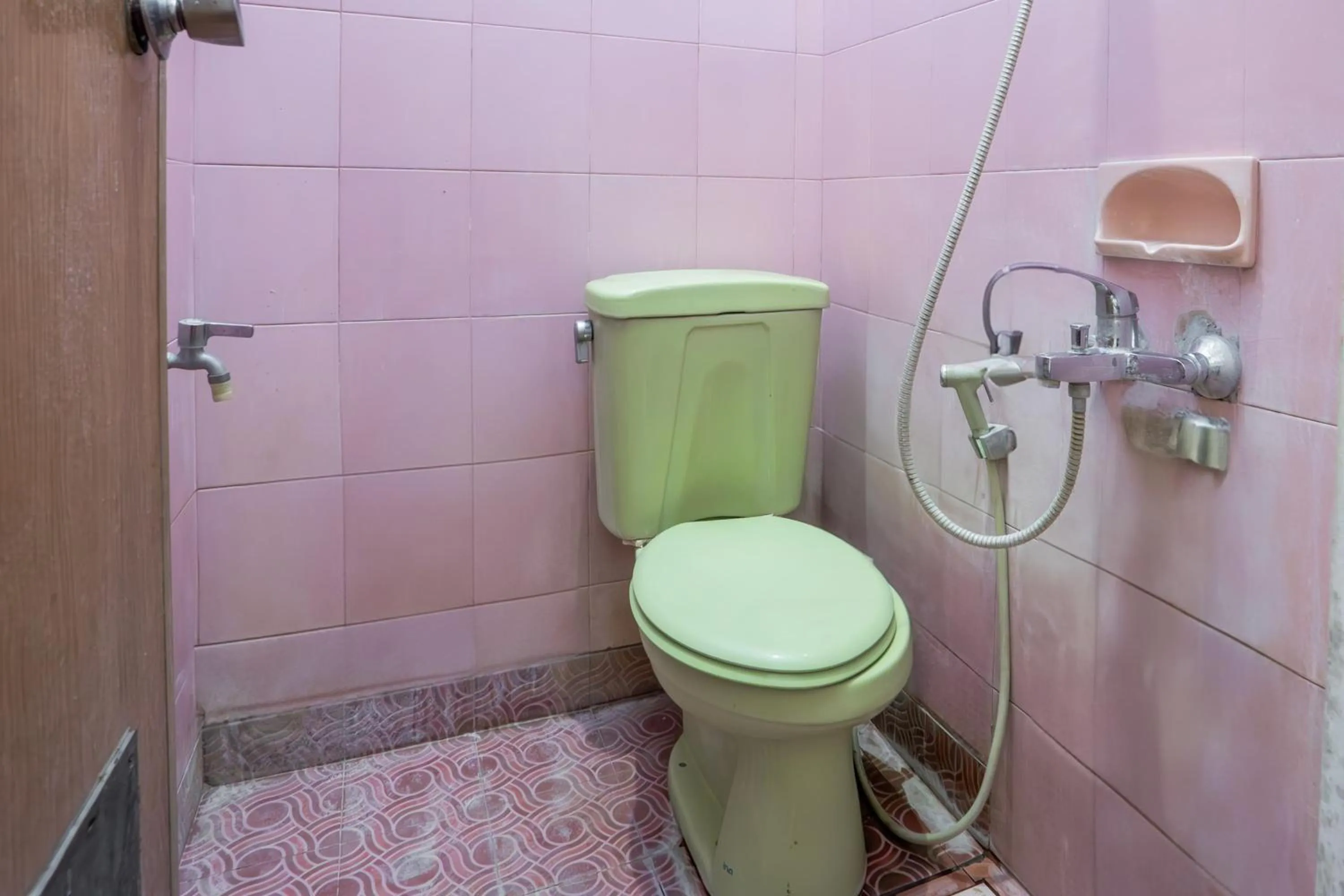 Bedroom in Hotel O Central Madiun Near Stasiun Kota Madiun