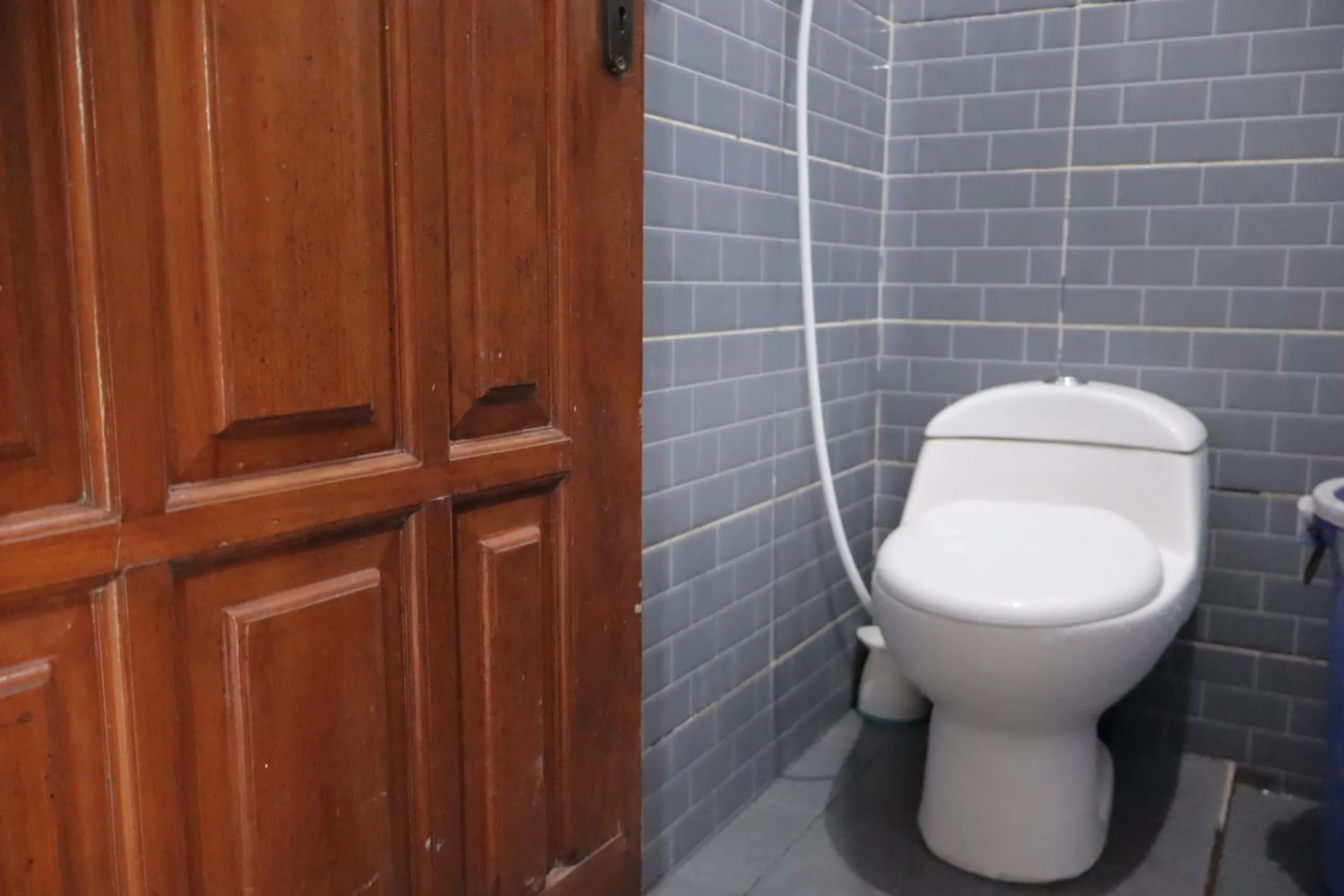 Toilet in Chrisma Bed and Breakfast