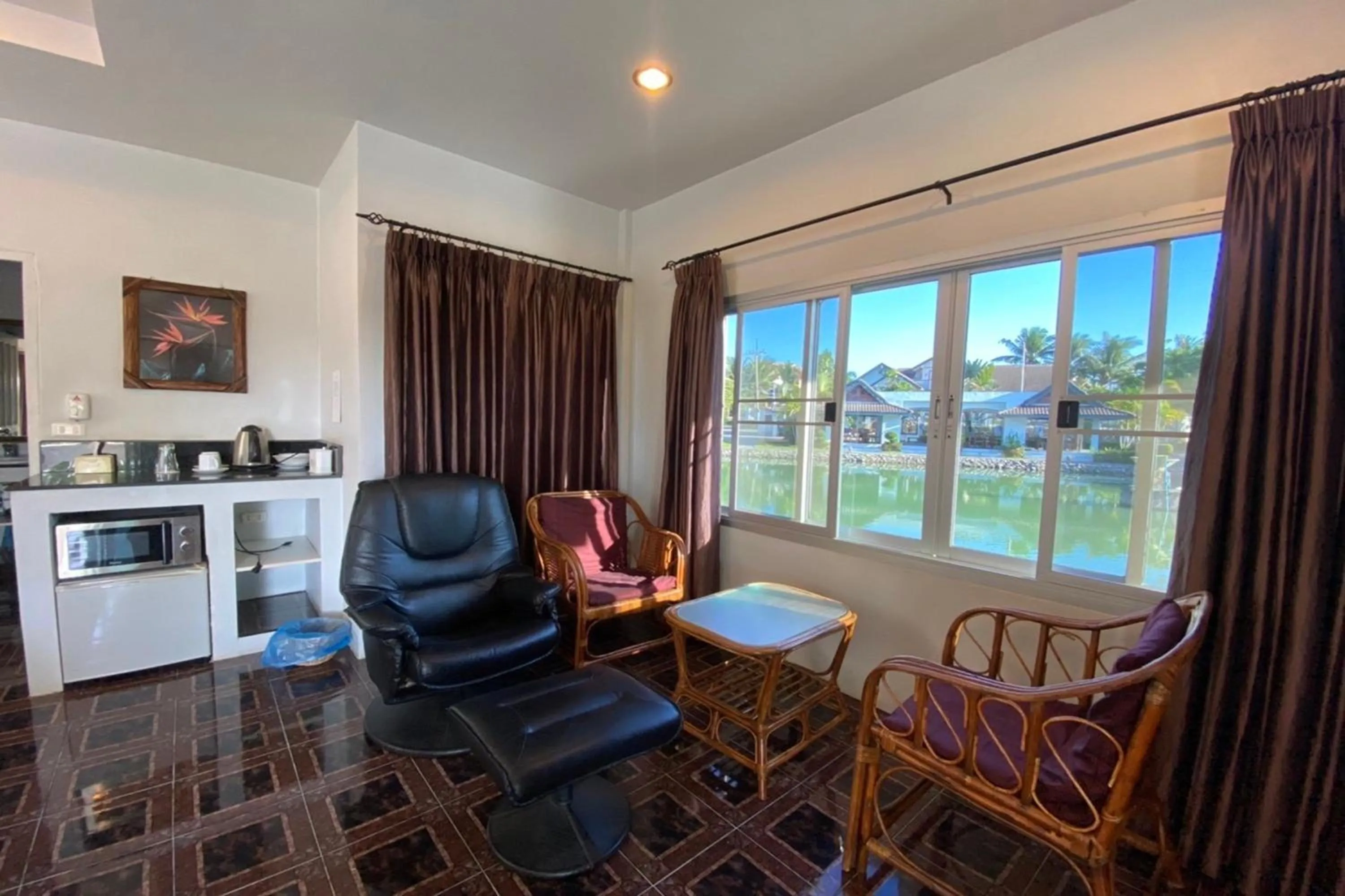 Seating area in Baan Sanuan Resort