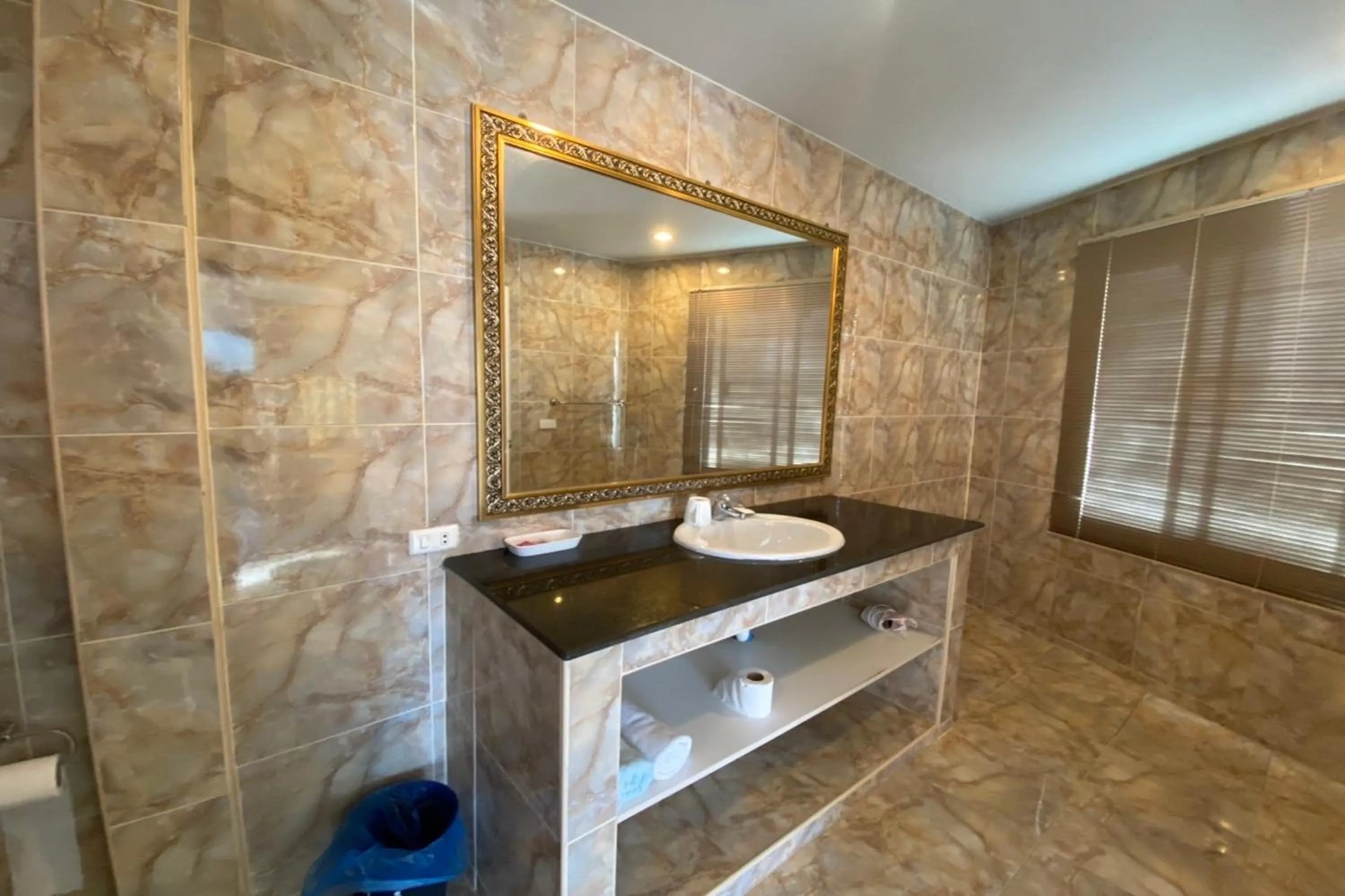 Bathroom in Baan Sanuan Resort