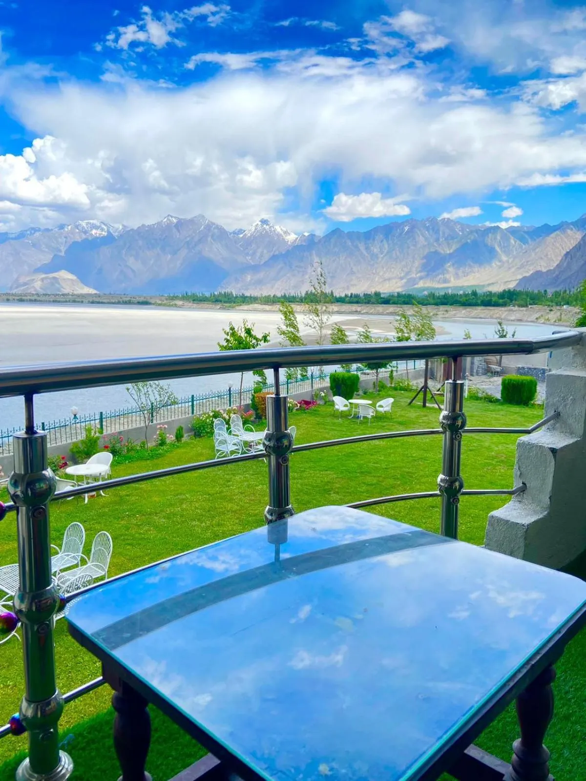 Balcony/Terrace in Hotel Blangsa Indus View