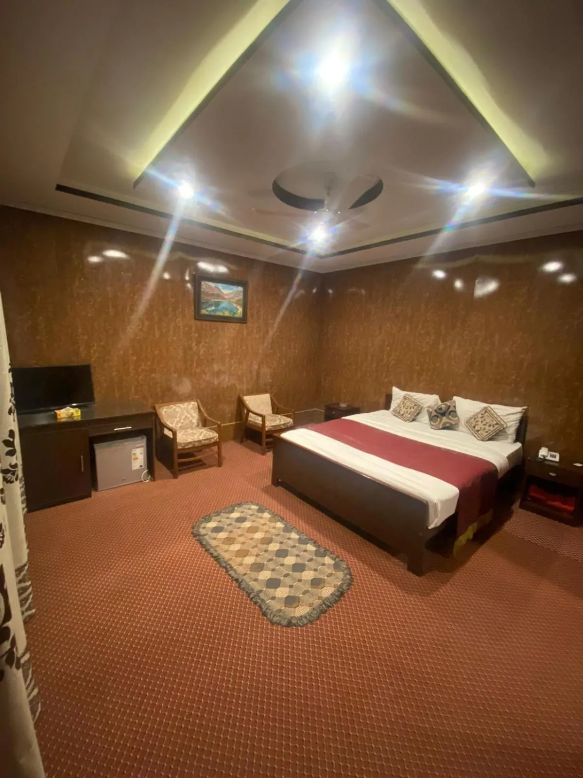 Bed in Hotel Blangsa Indus View