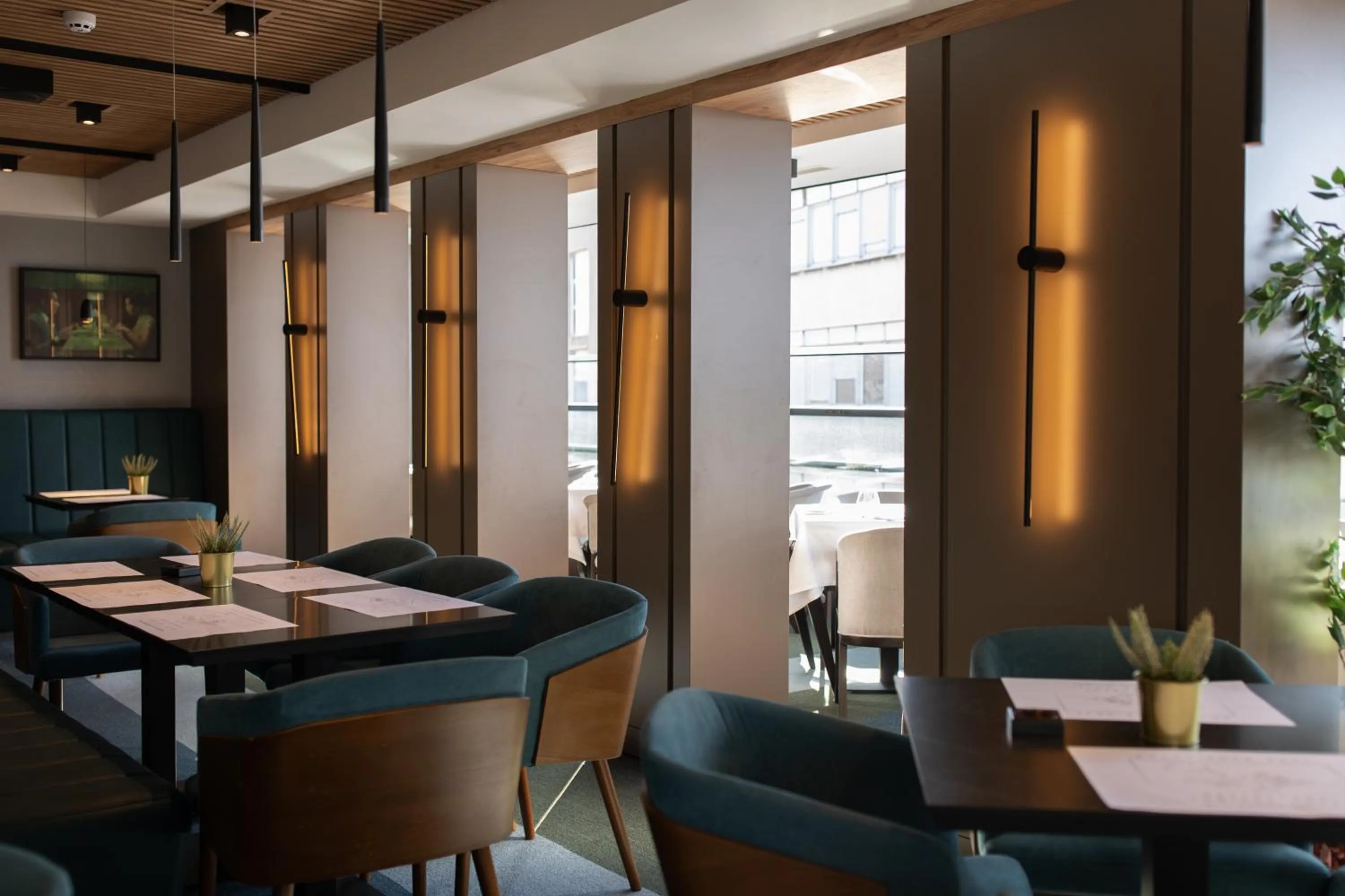 Restaurant/places to eat in Lumière Hotel Pool & SPA