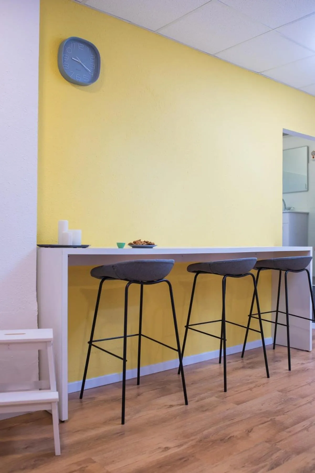 Colorful Apartment by the Beach