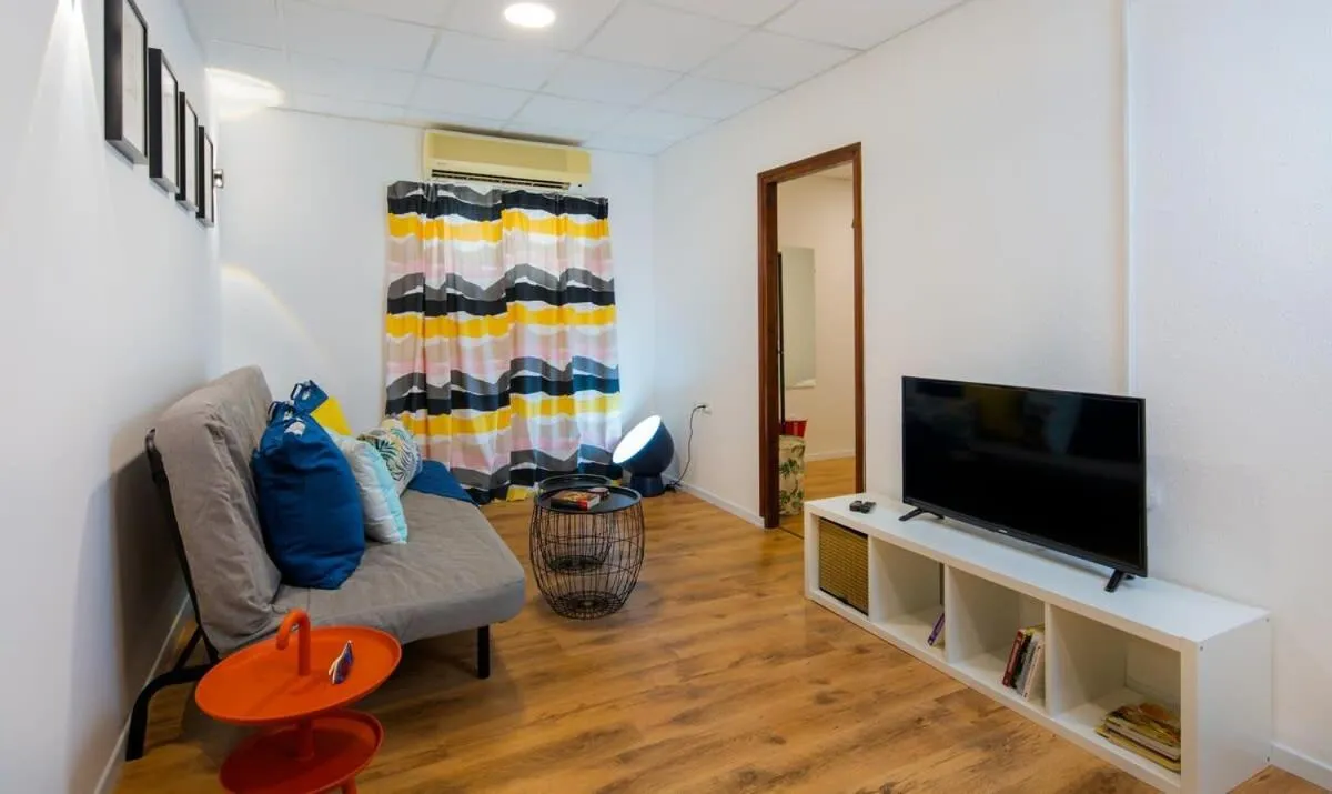 Colorful Apartment by the Beach