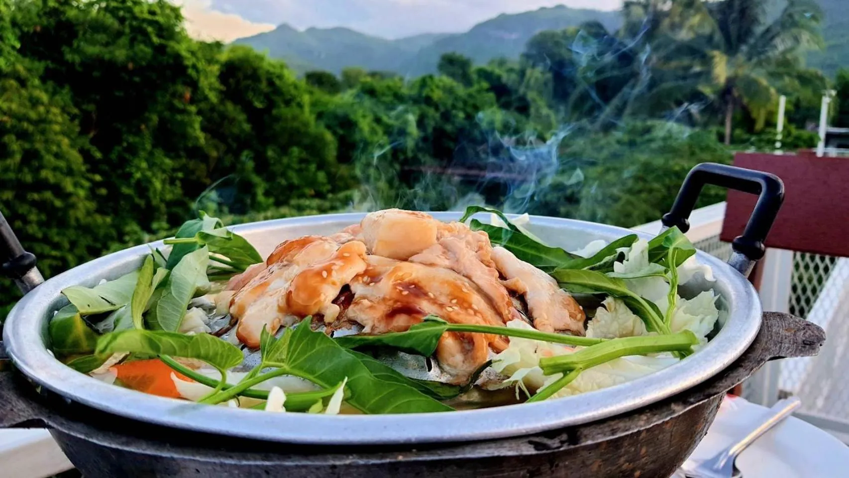 Food in BAAN APA ERAWAN Resort