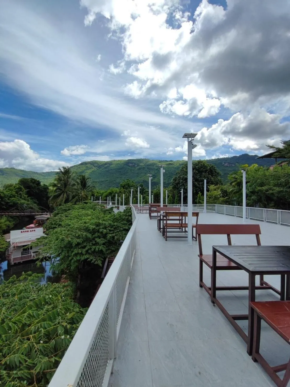 Day in BAAN APA ERAWAN Resort