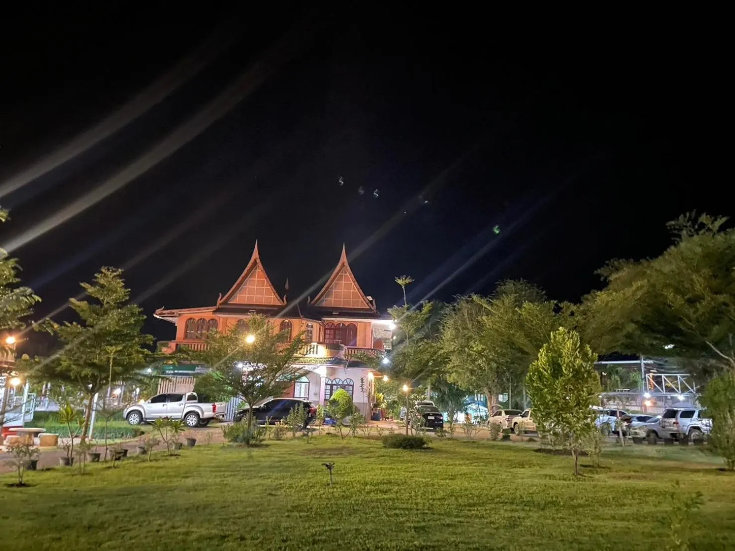 Night in BAAN APA ERAWAN Resort