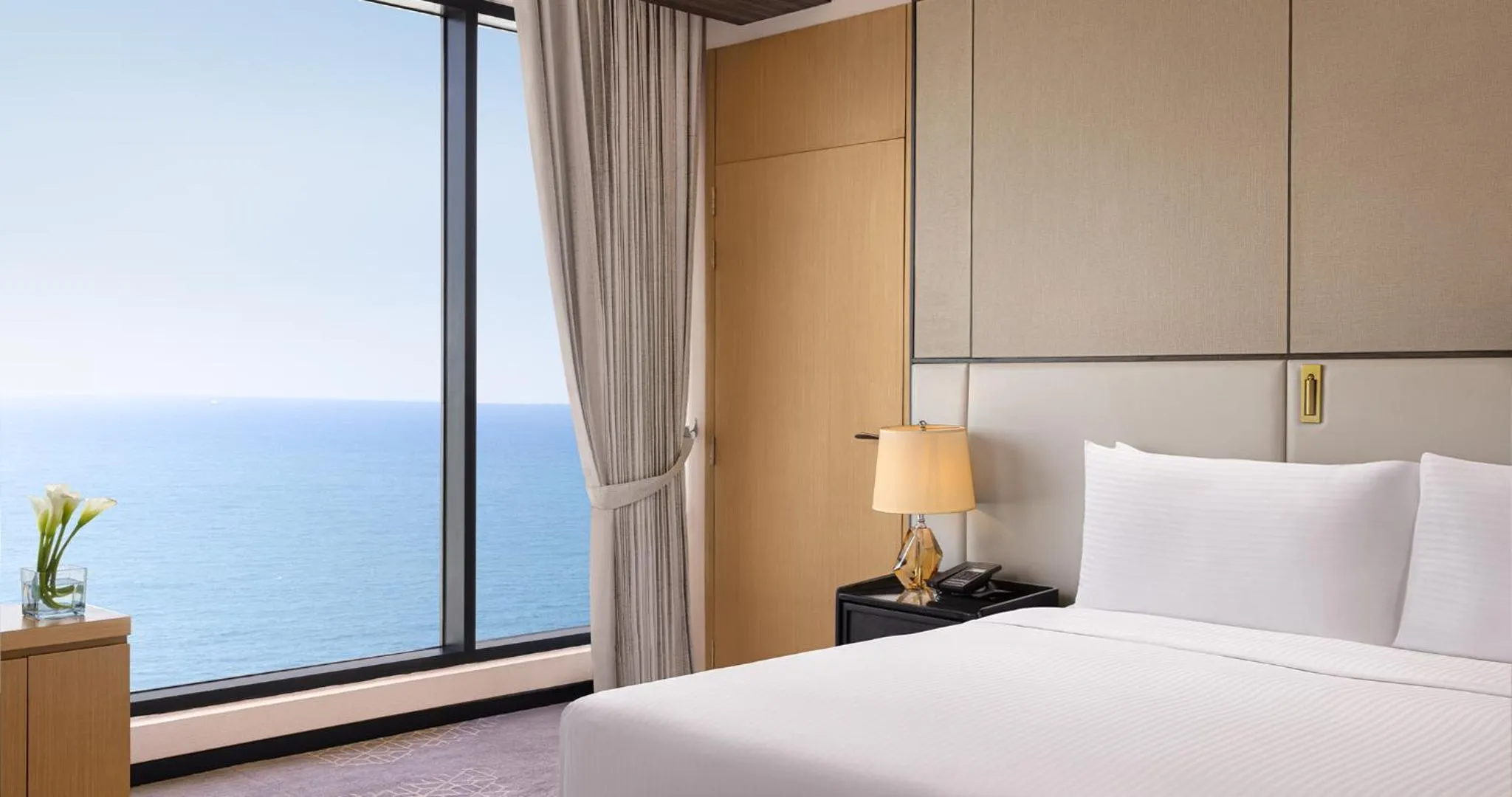 View (from property/room), Bed in Amari Colombo, Sri Lanka