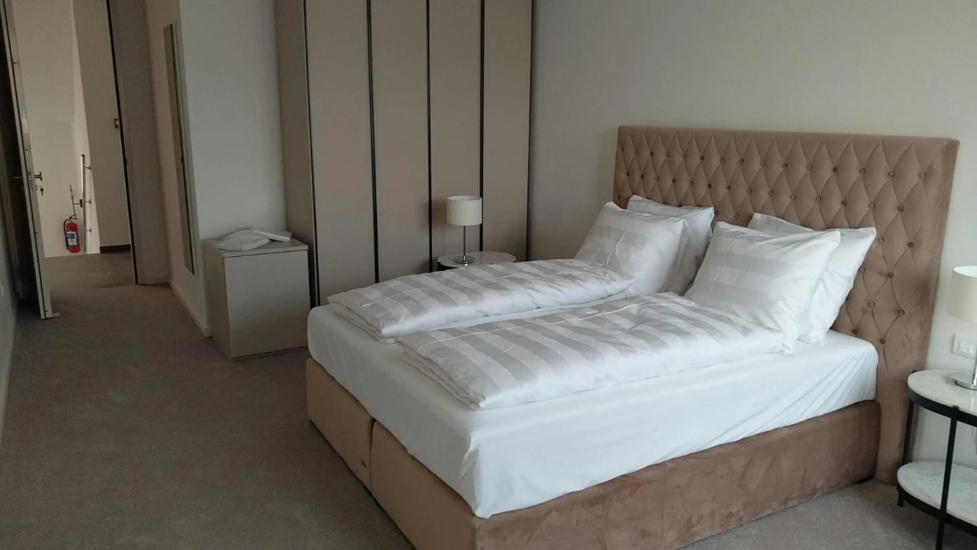 Bed in Hotel Oscar