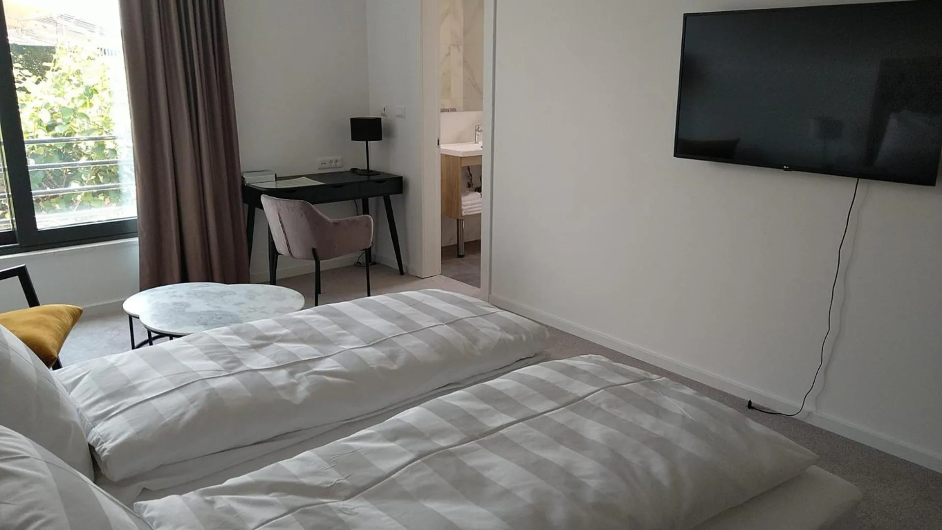 Bed in Hotel Oscar
