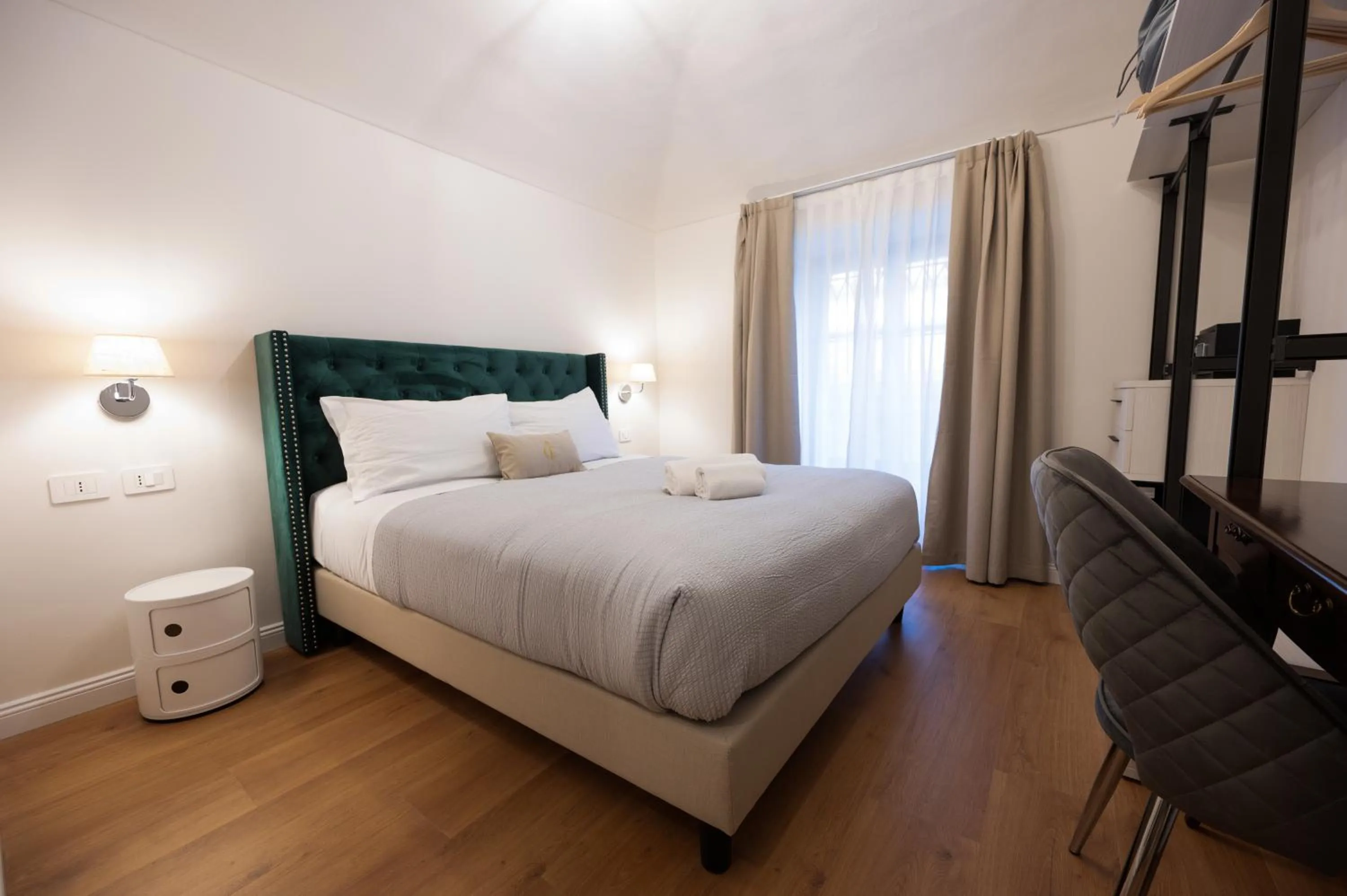 Bedroom, Bed in Carlo Felice Boutique Hotel