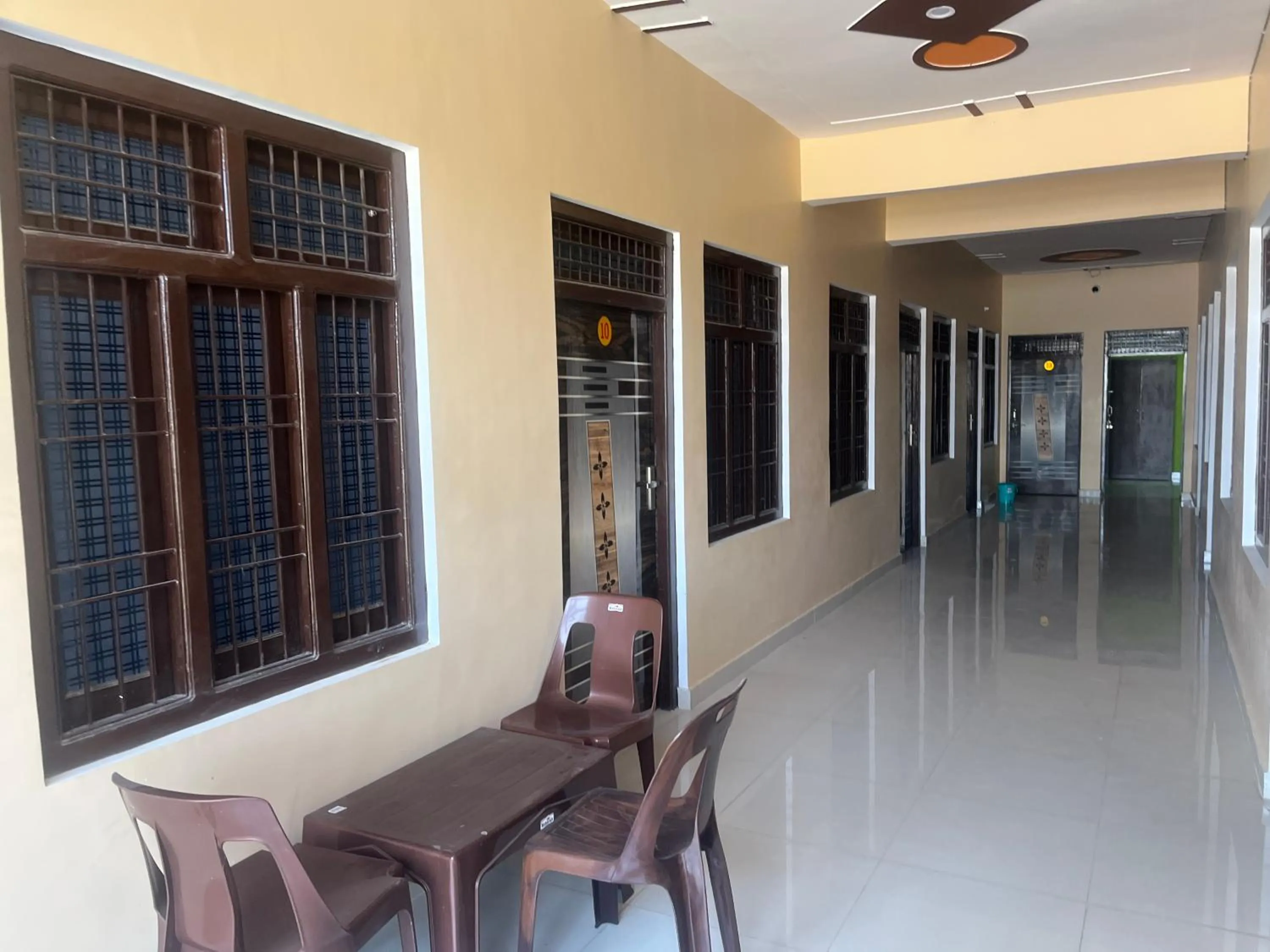 Shree Raj Homestay AC Room