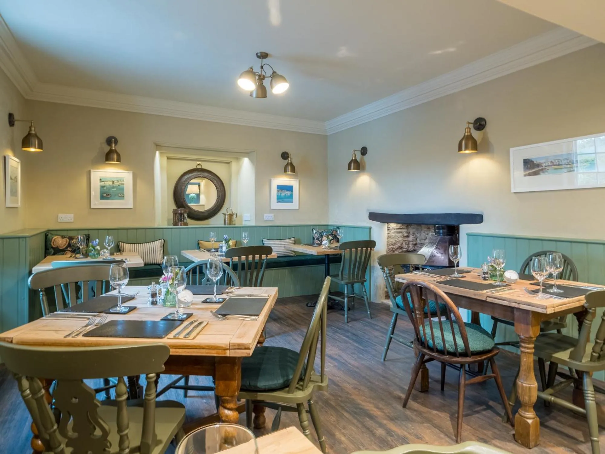 Dining area in The Tradesmans Arms