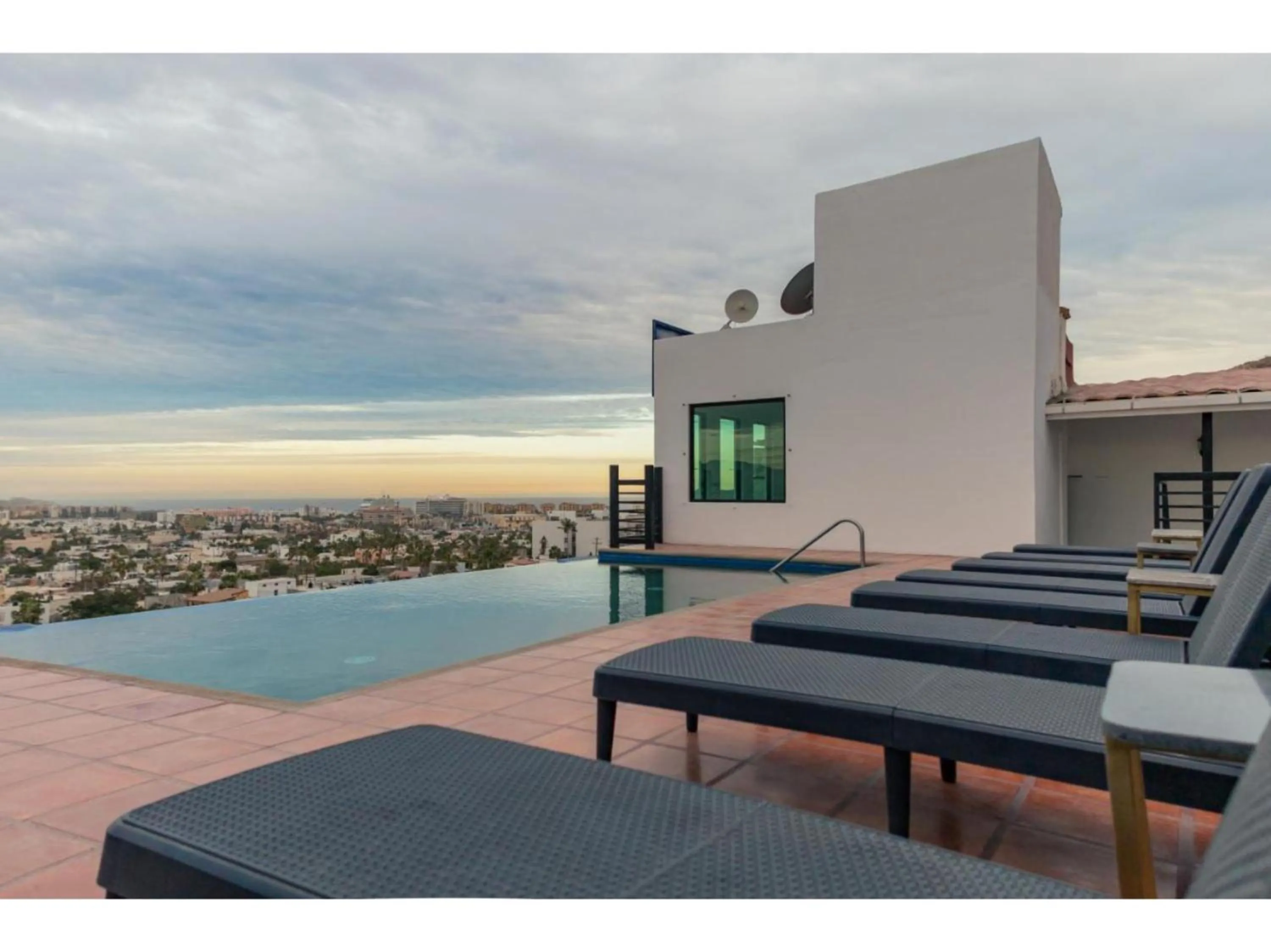 Property building in Collection O Morgan City Center, Los Cabos