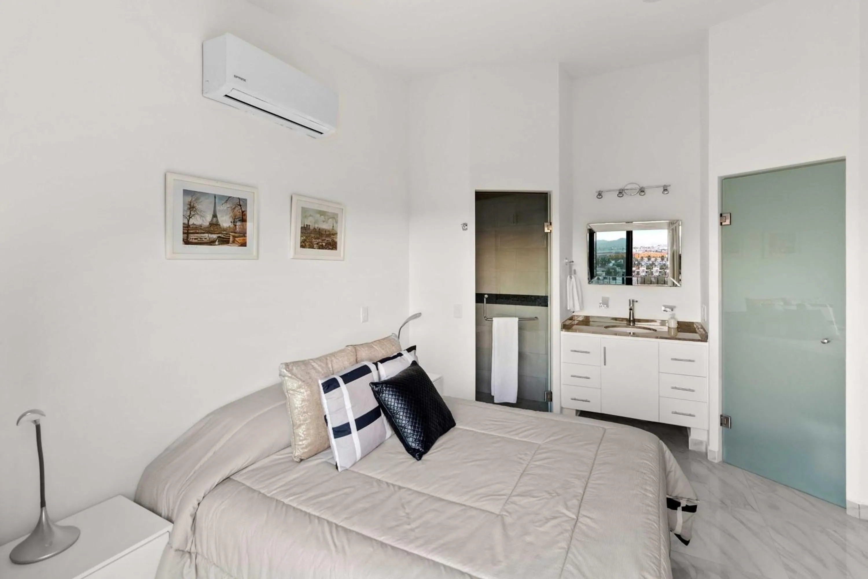 Bedroom in Collection O Morgan City Center, Los Cabos