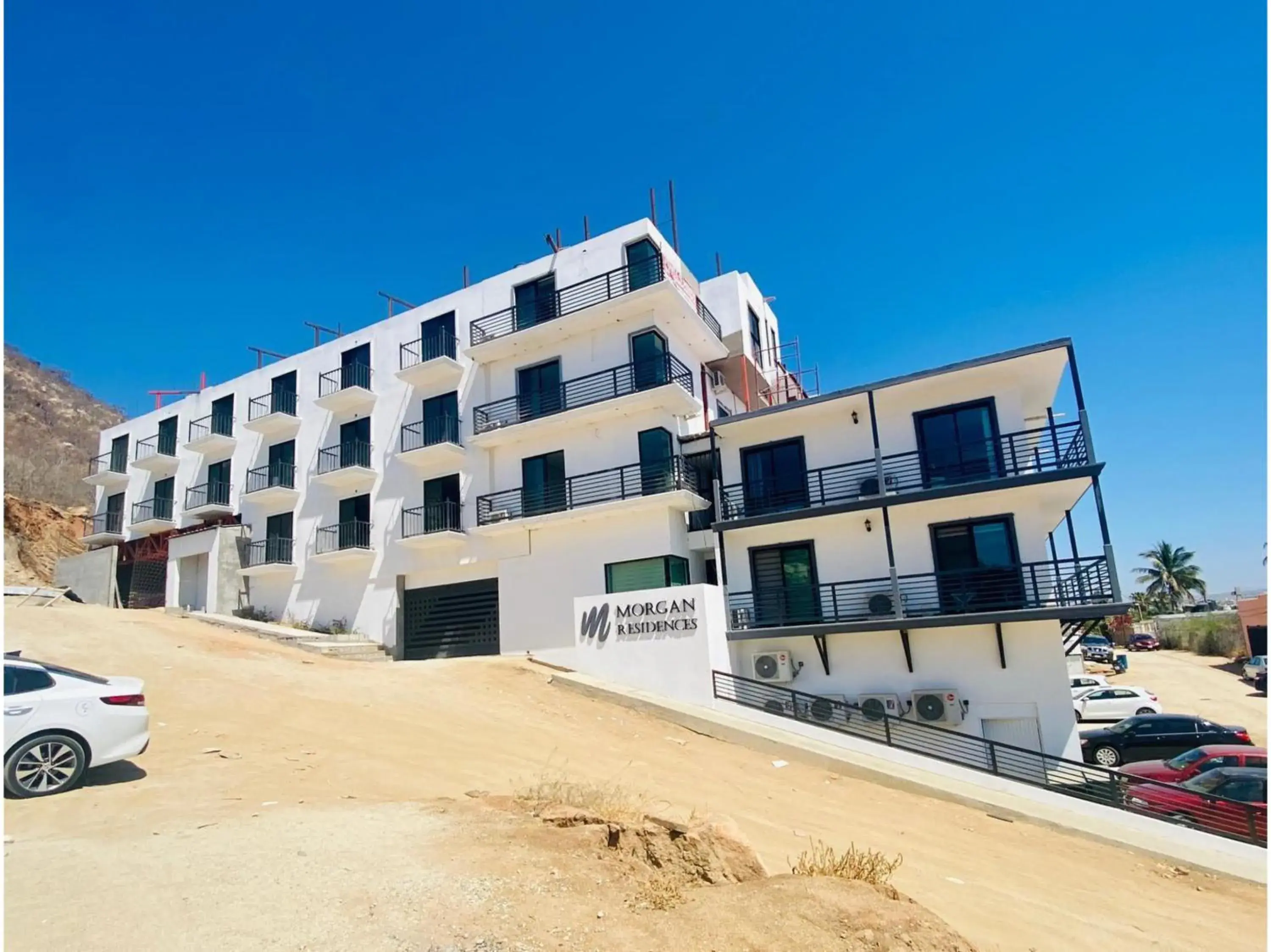 Property building in Collection O Morgan City Center, Los Cabos Property building in Collection O Morgan City Center, Los Cabos