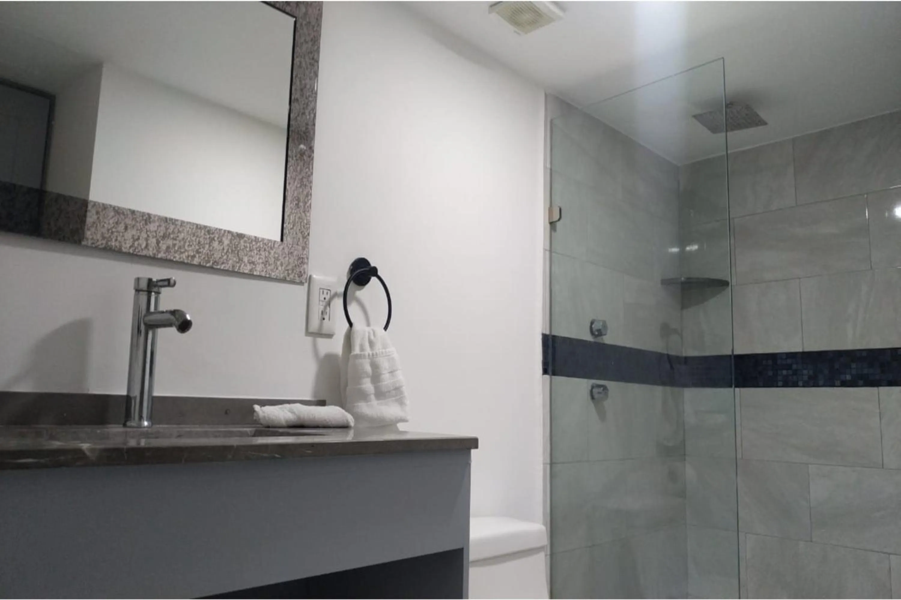 Bathroom in Collection O Morgan City Center, Los Cabos