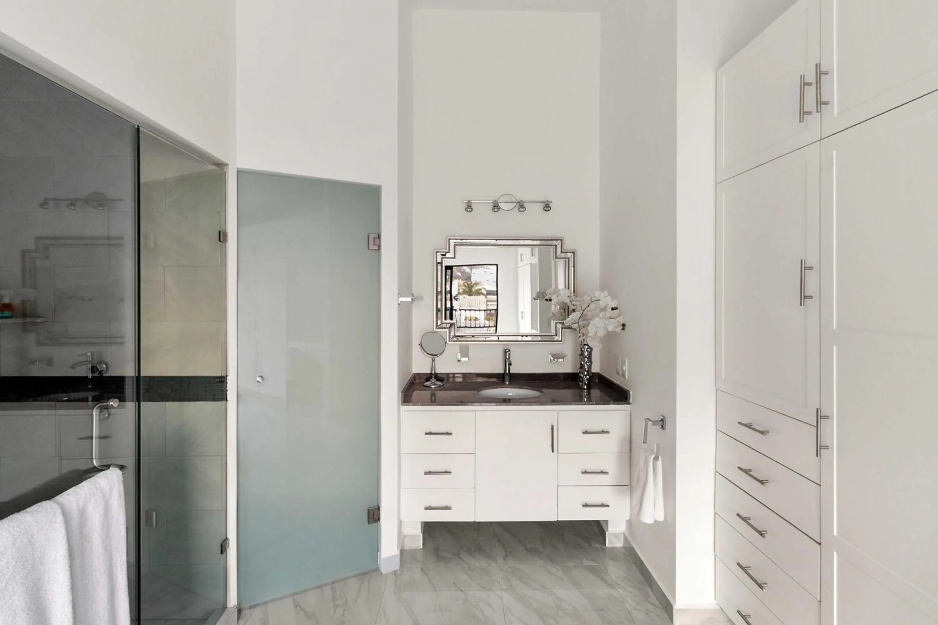 Bathroom in Collection O Morgan City Center, Los Cabos