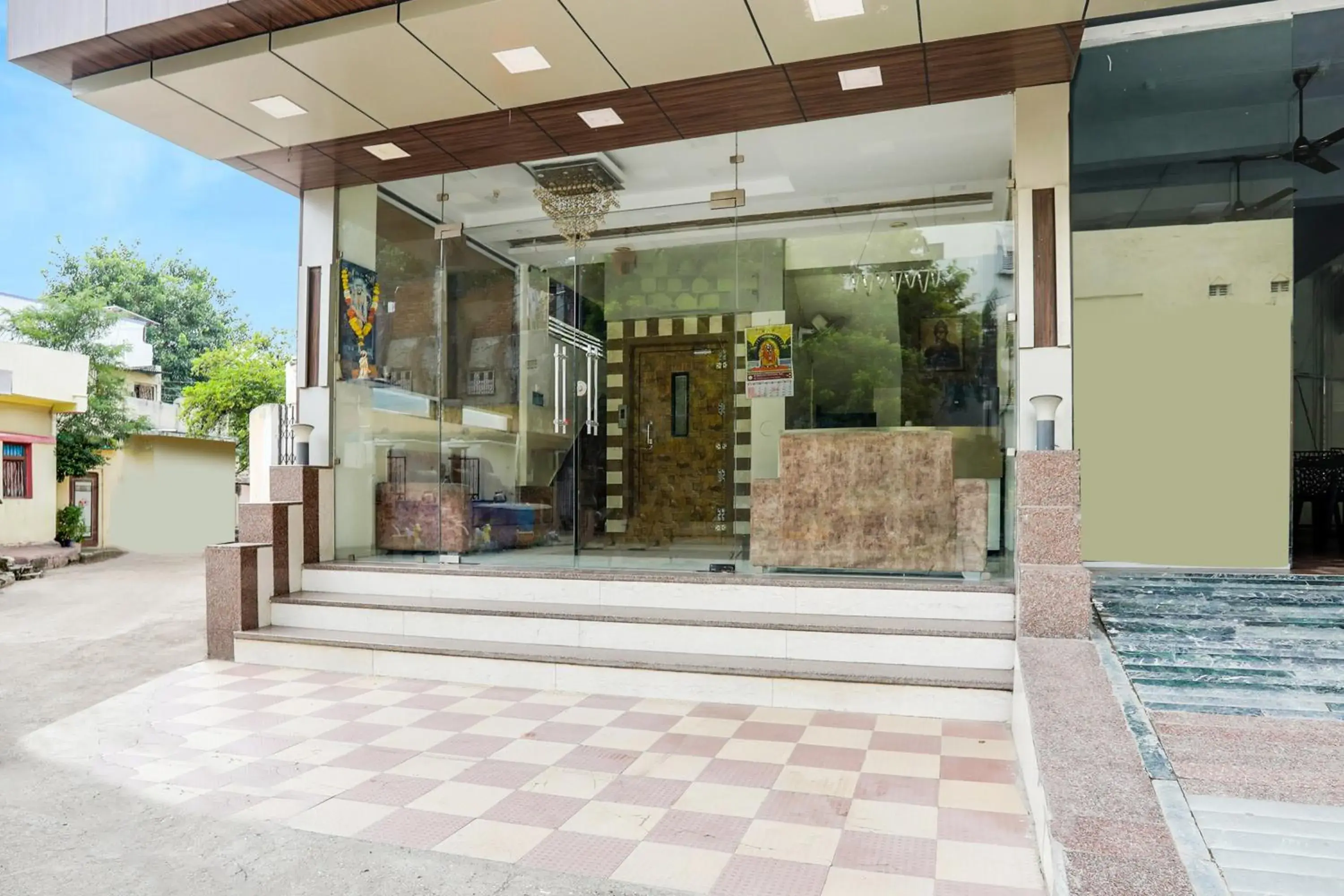 Facade/entrance in Super Hotel O Palkhi Road Near Sai Baba Temple Formerly Netra Sai Facade/entrance in Super Hotel O Palkhi Road Near Sai Baba Temple Formerly Netra Sai