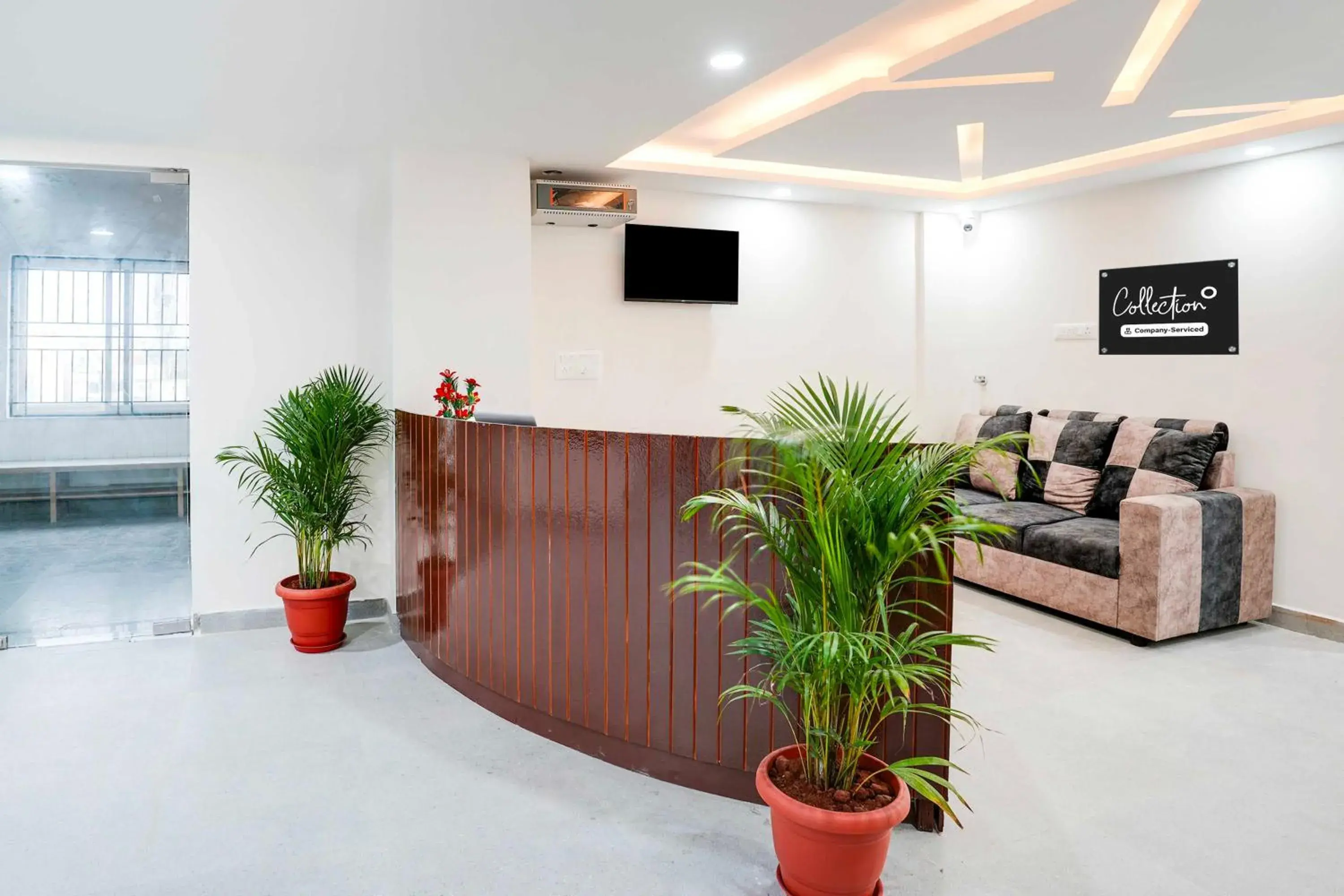 Lobby or reception in Super Collection O KR Puram Ayyappa Nagar Formerly Sunrise Arcade Lobby or reception in Super Collection O KR Puram Ayyappa Nagar Formerly Sunrise Arcade