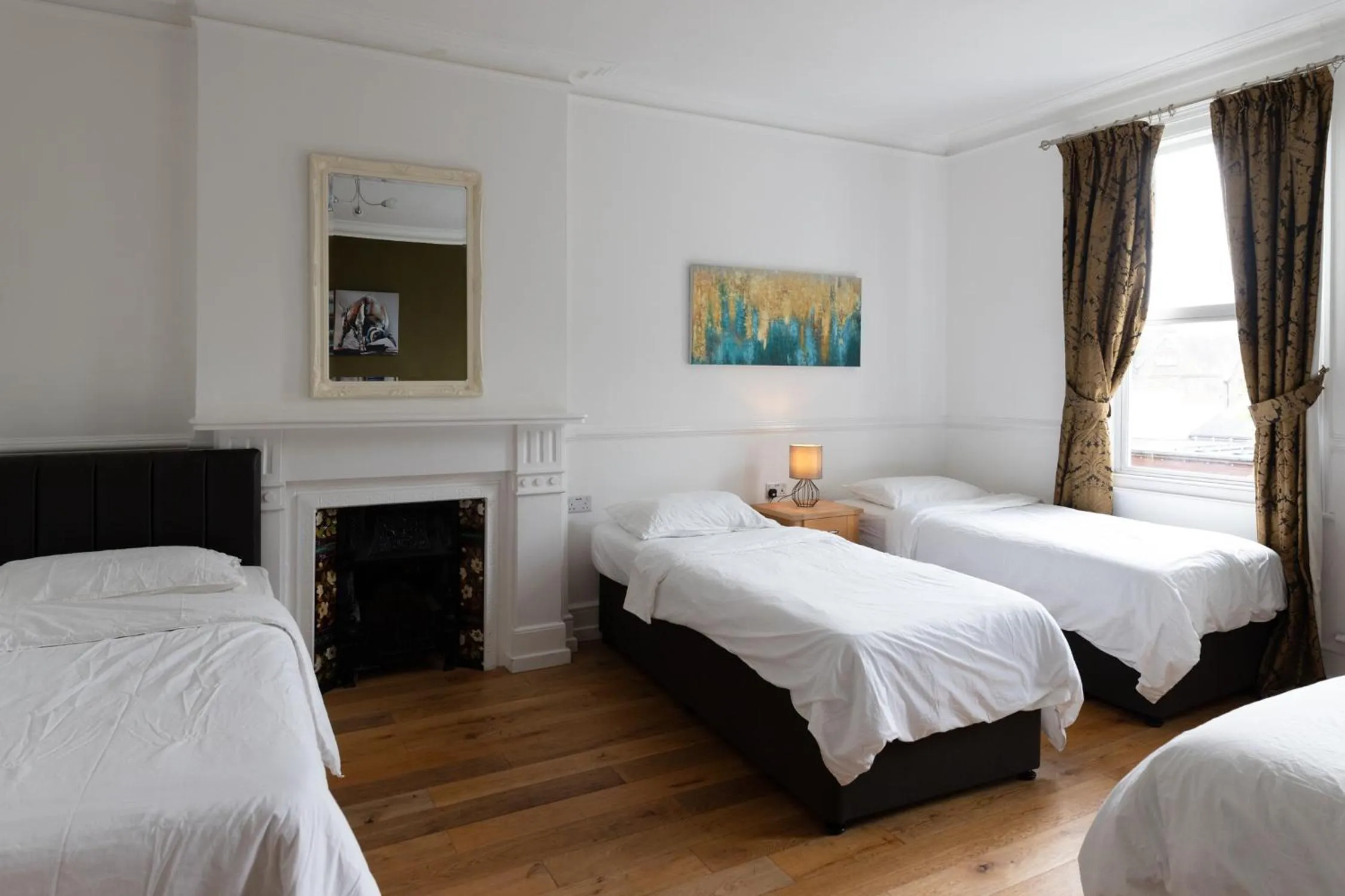 Bedroom, Bed in EBS London Stay