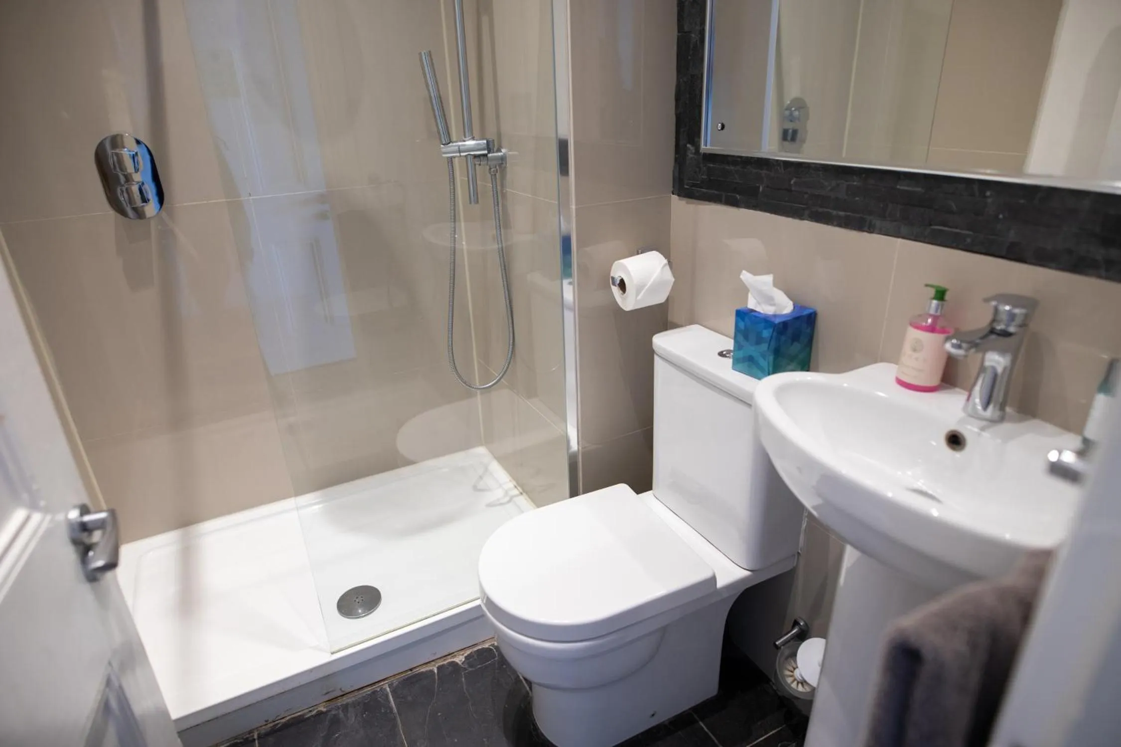 Shower in EBS London Stay