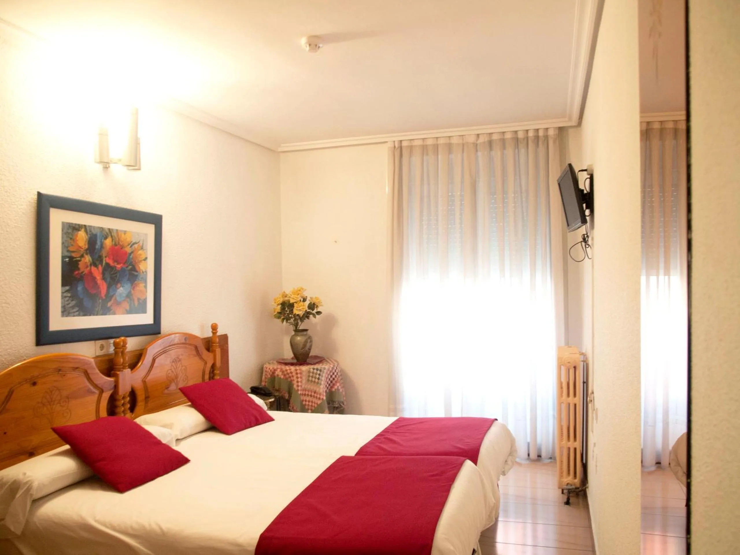 Photo of the whole room, Bed in Dato 2