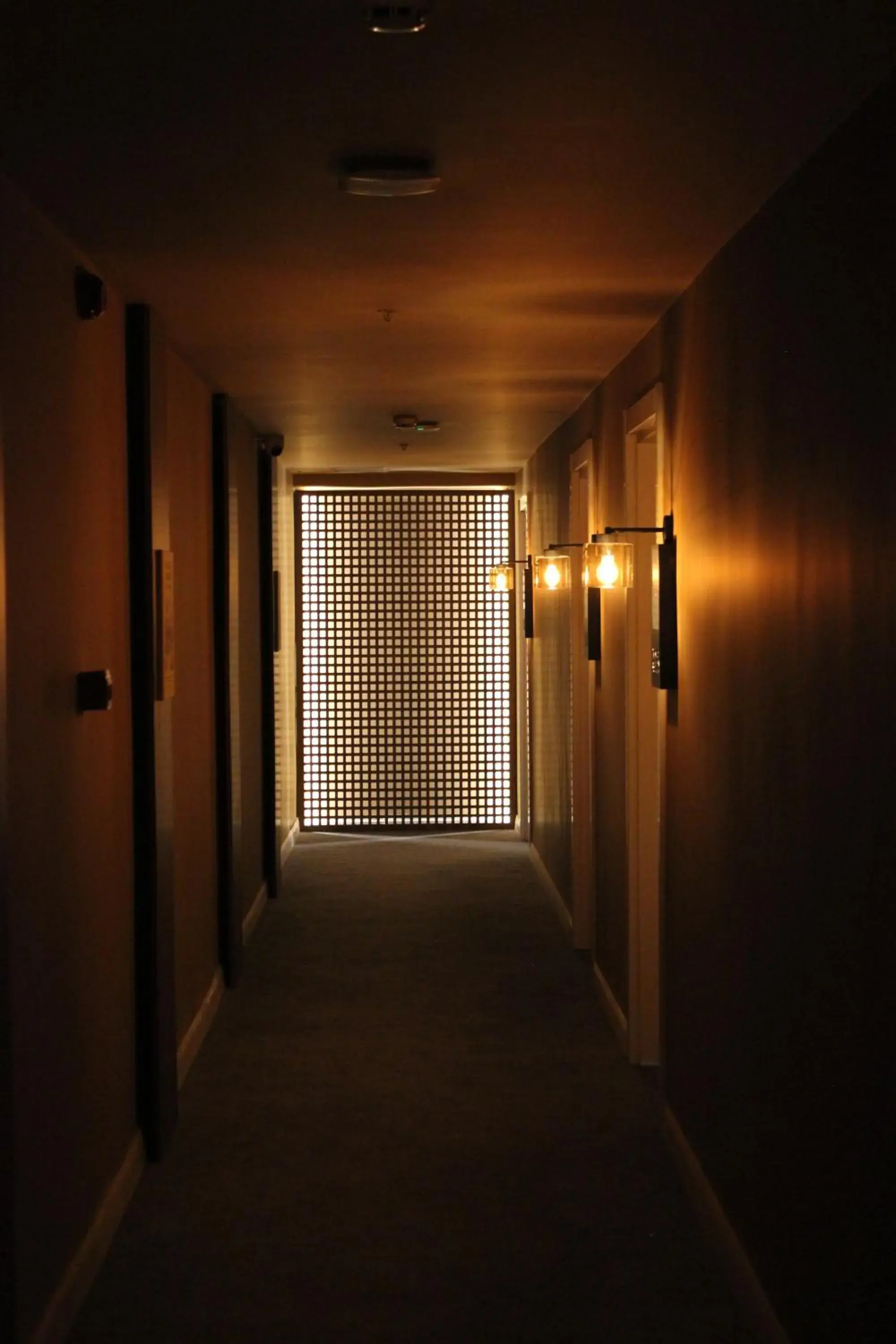 Decorative detail, Bed in Bonnie City Hotel Decorative detail, Bed in Bonnie City Hotel