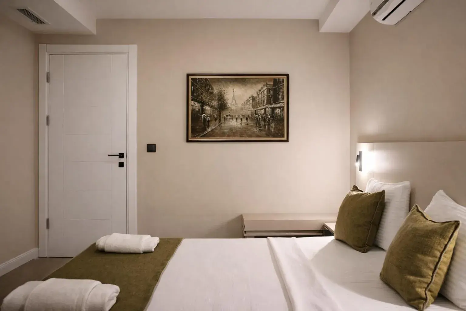 Bed in Bonnie City Hotel Bed in Bonnie City Hotel