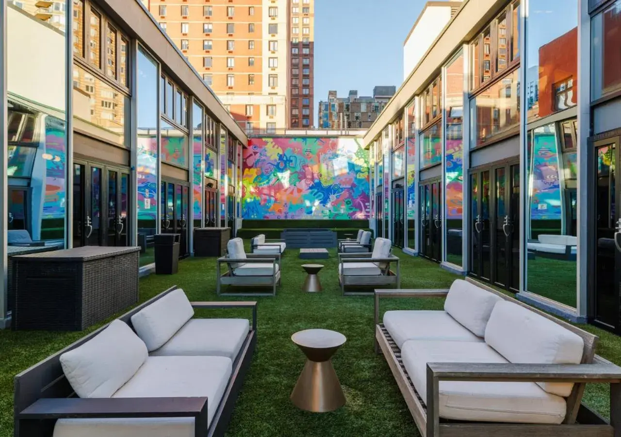 Property building in Hudson Yards Hotel Property building in Hudson Yards Hotel