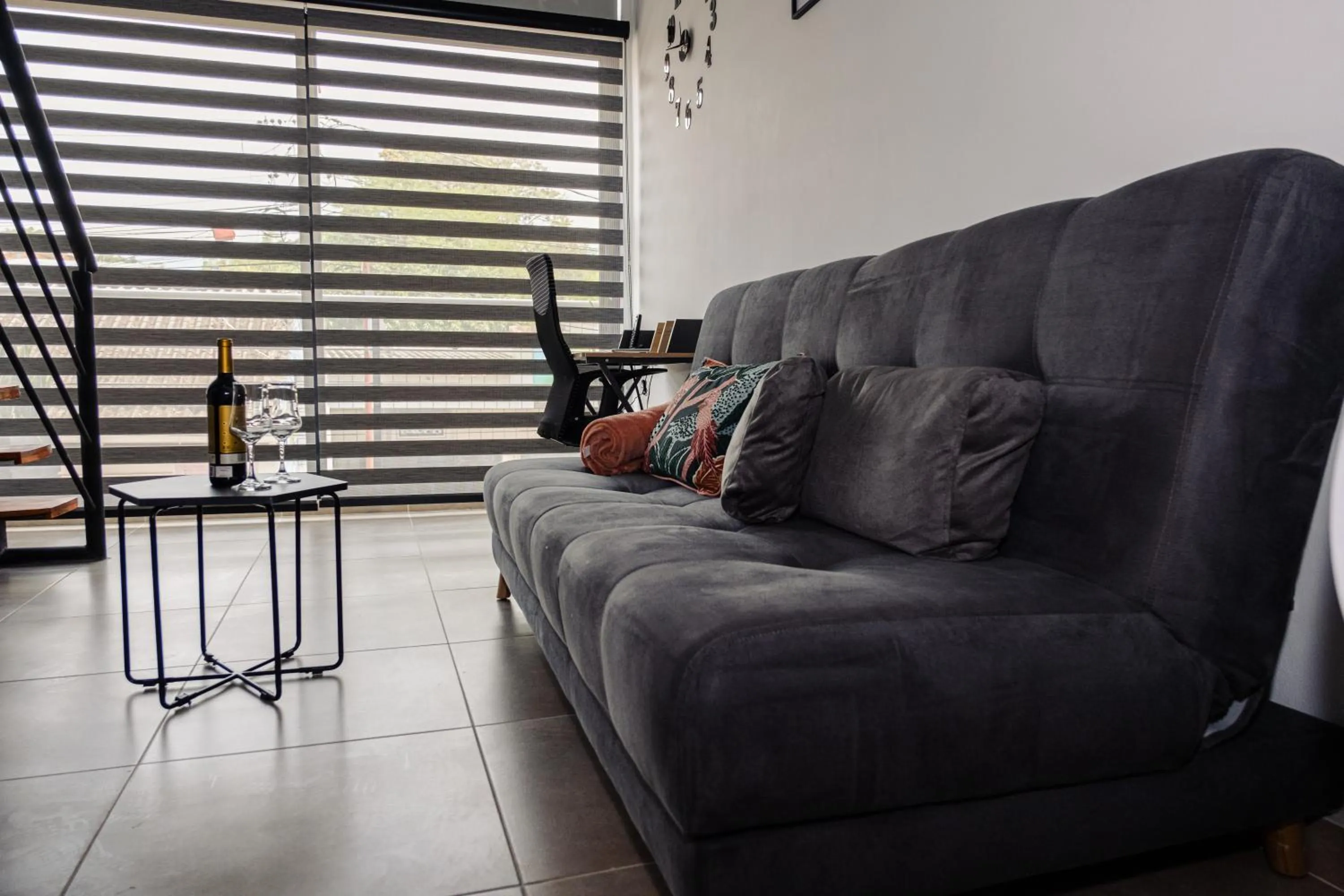 furniture in Central Suites by H&R