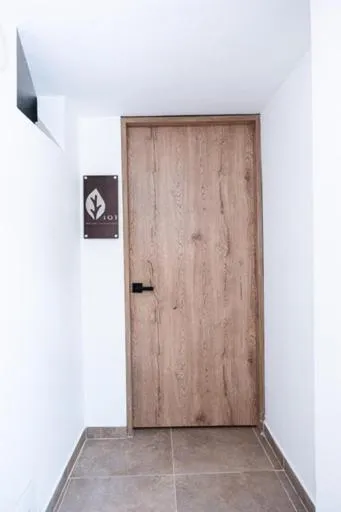 Area and facilities in Central Suites by H&R