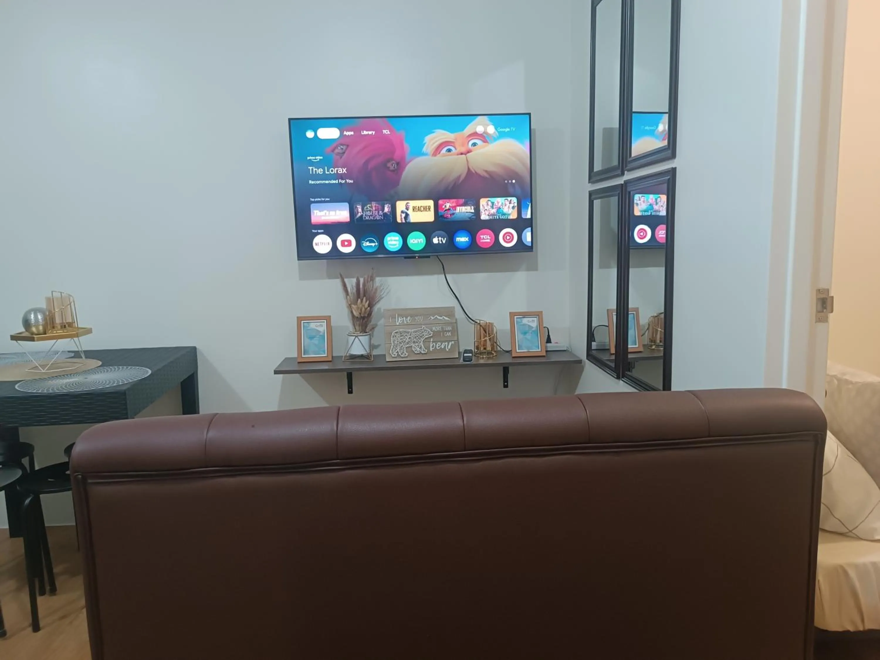 TV and multimedia in Sanremo Oasis