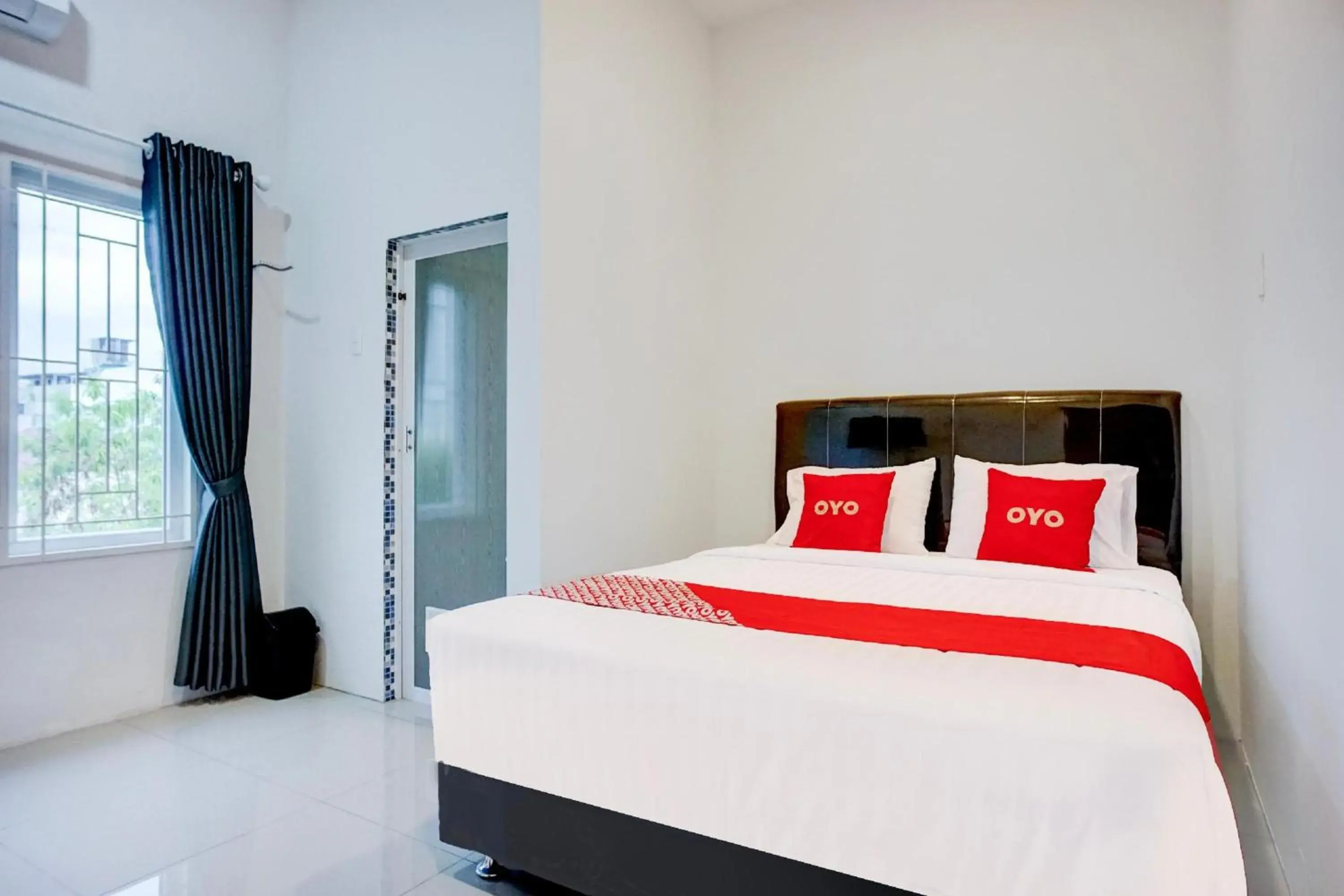 Photo of the whole room, Bed in Collection O Almasarra Residence Near Ring Road Medan Photo of the whole room, Bed in Collection O Almasarra Residence Near Ring Road Medan