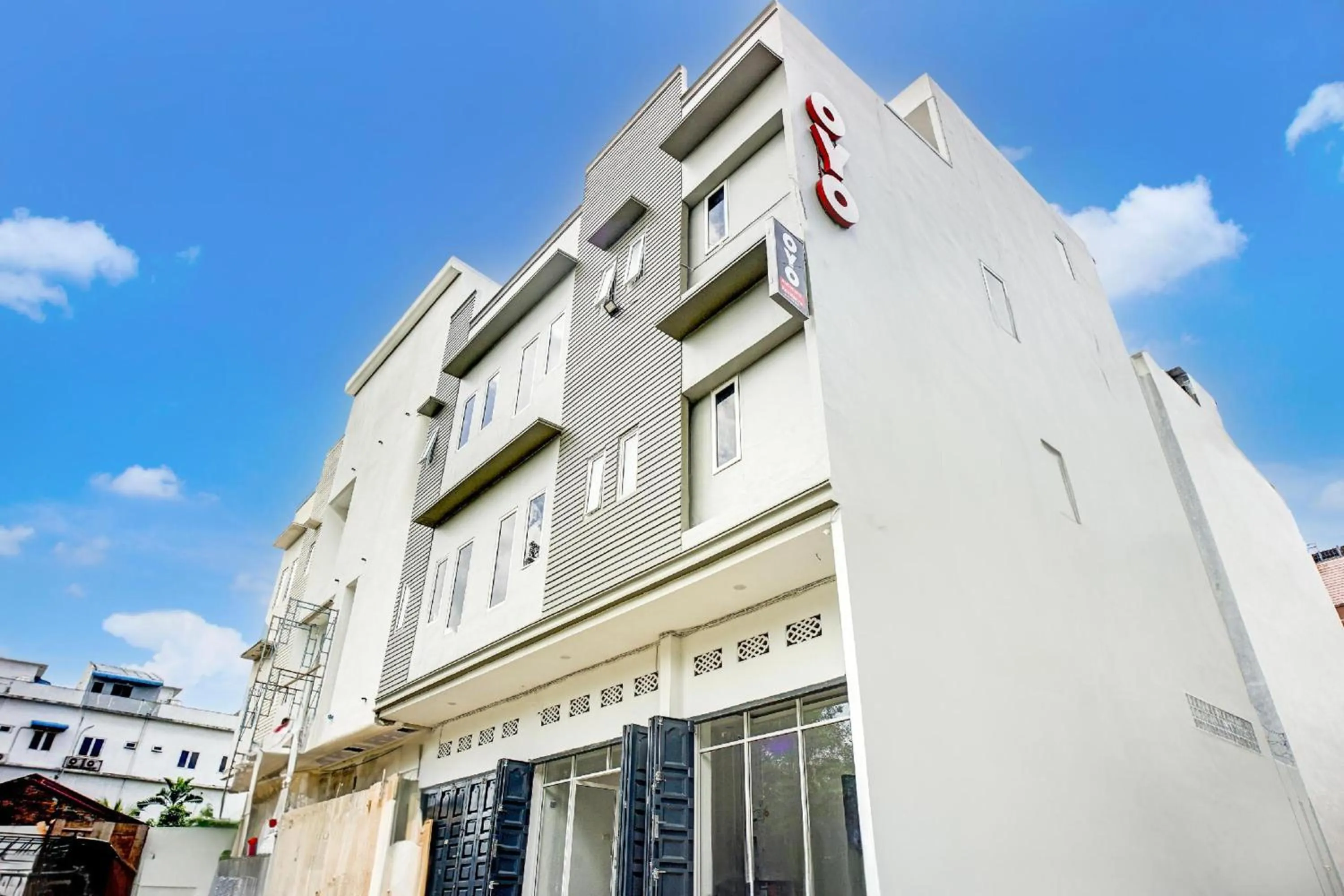 Property building in Collection O Almasarra Residence Near Ring Road Medan