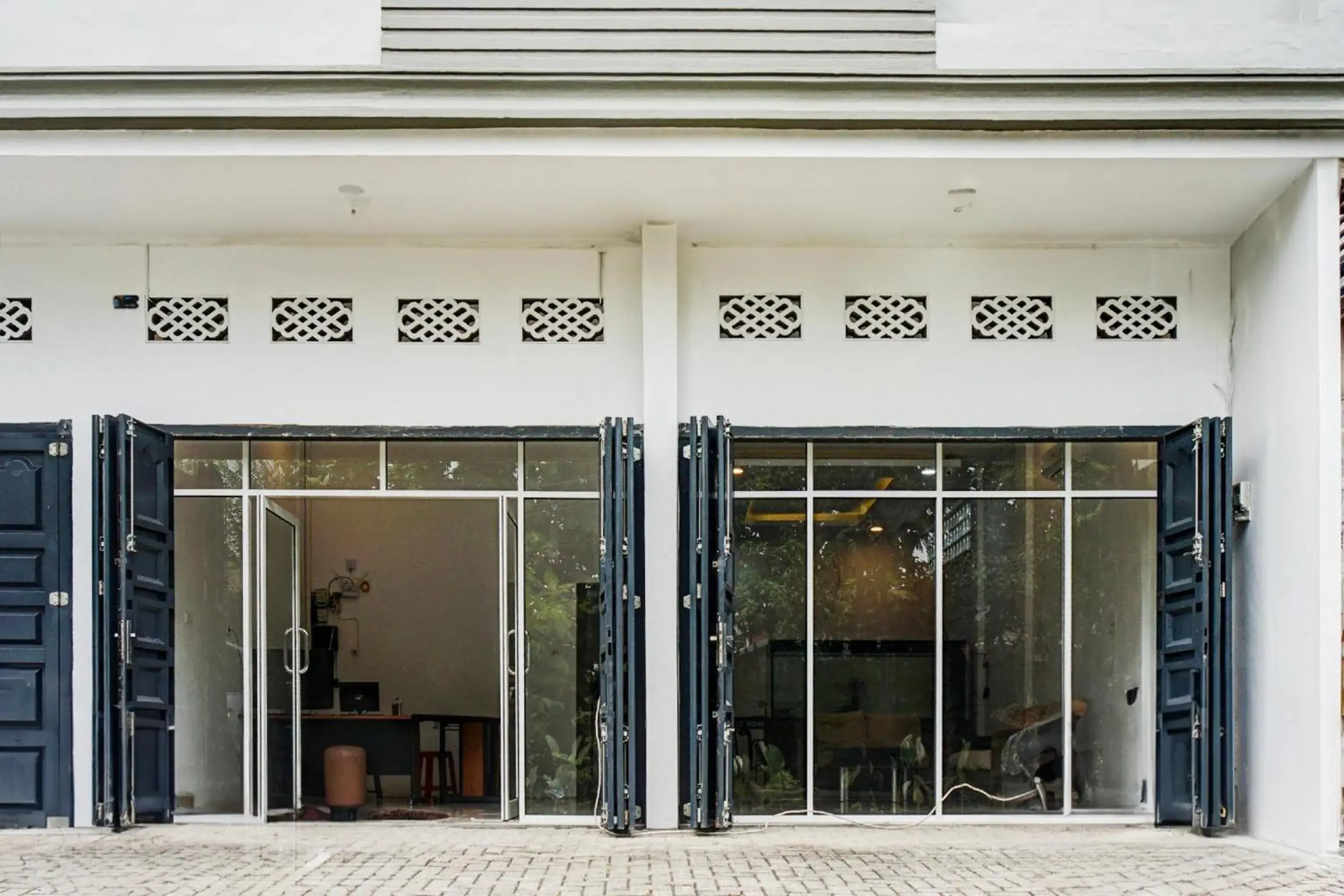 Facade/entrance in Collection O Almasarra Residence Near Ring Road Medan Facade/entrance in Collection O Almasarra Residence Near Ring Road Medan