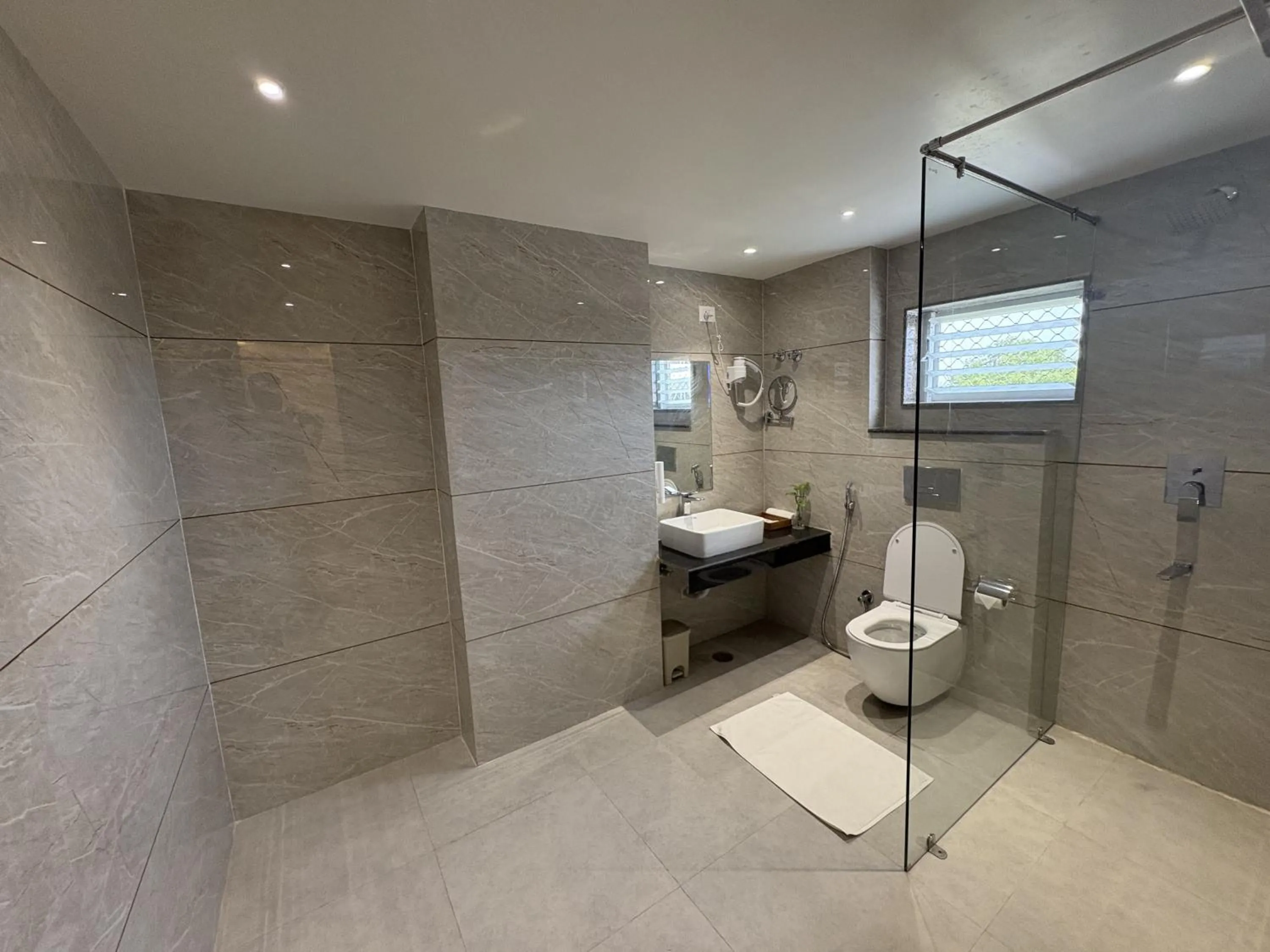 Bathroom in Sinclairs Udaipur