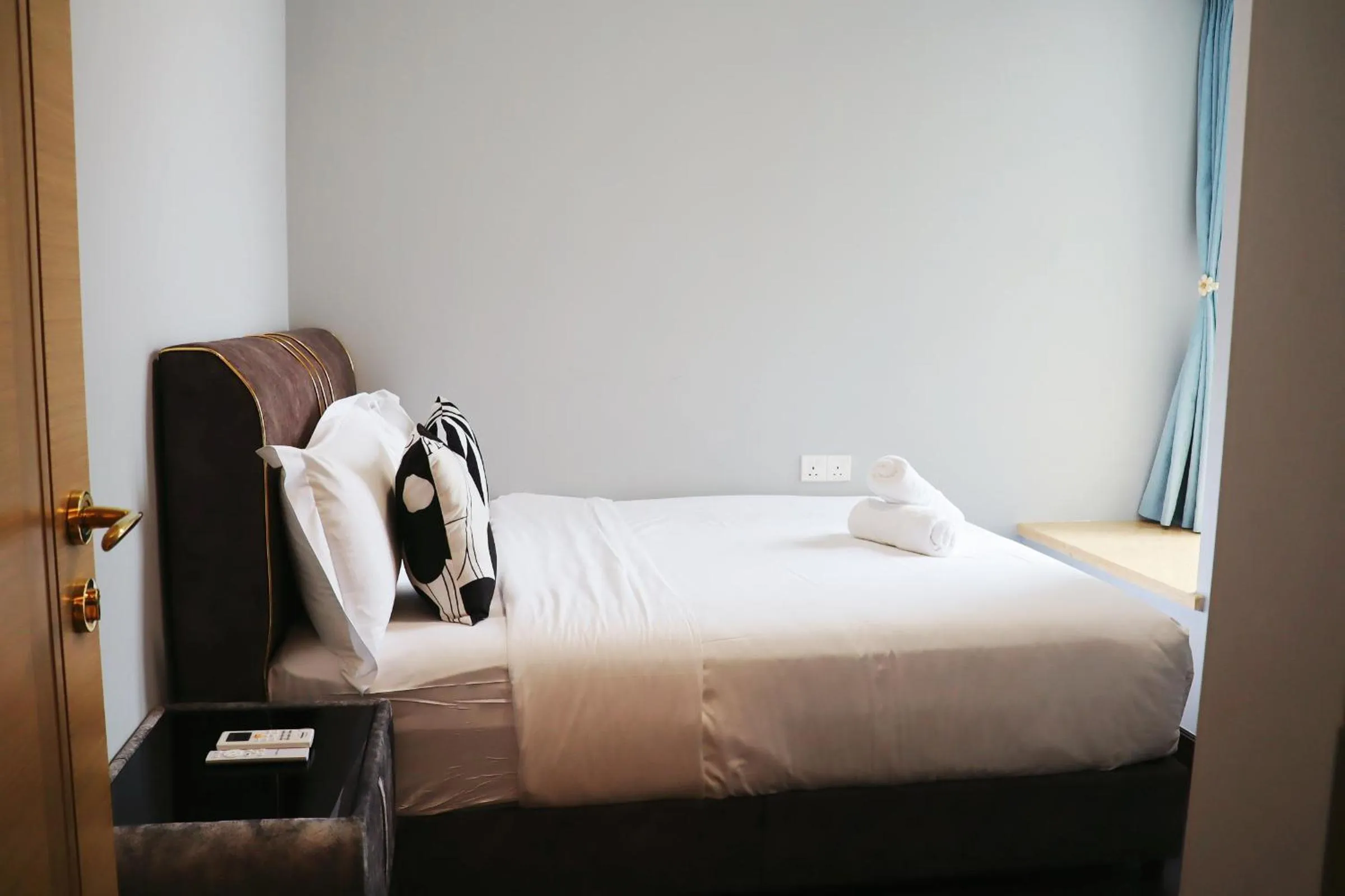 Bed in R&F Princess Cove Superior Homestay Nearby CIQ By Han Lin Sojourn