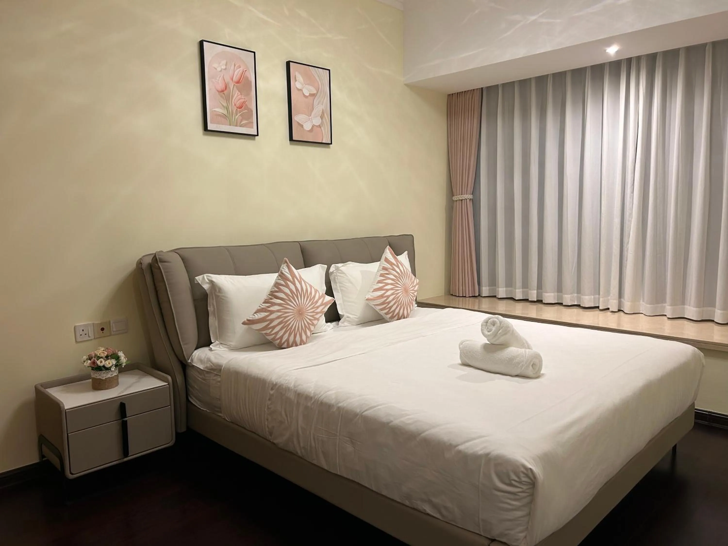 Bed in R&F Princess Cove Superior Homestay Nearby CIQ By Han Lin Sojourn