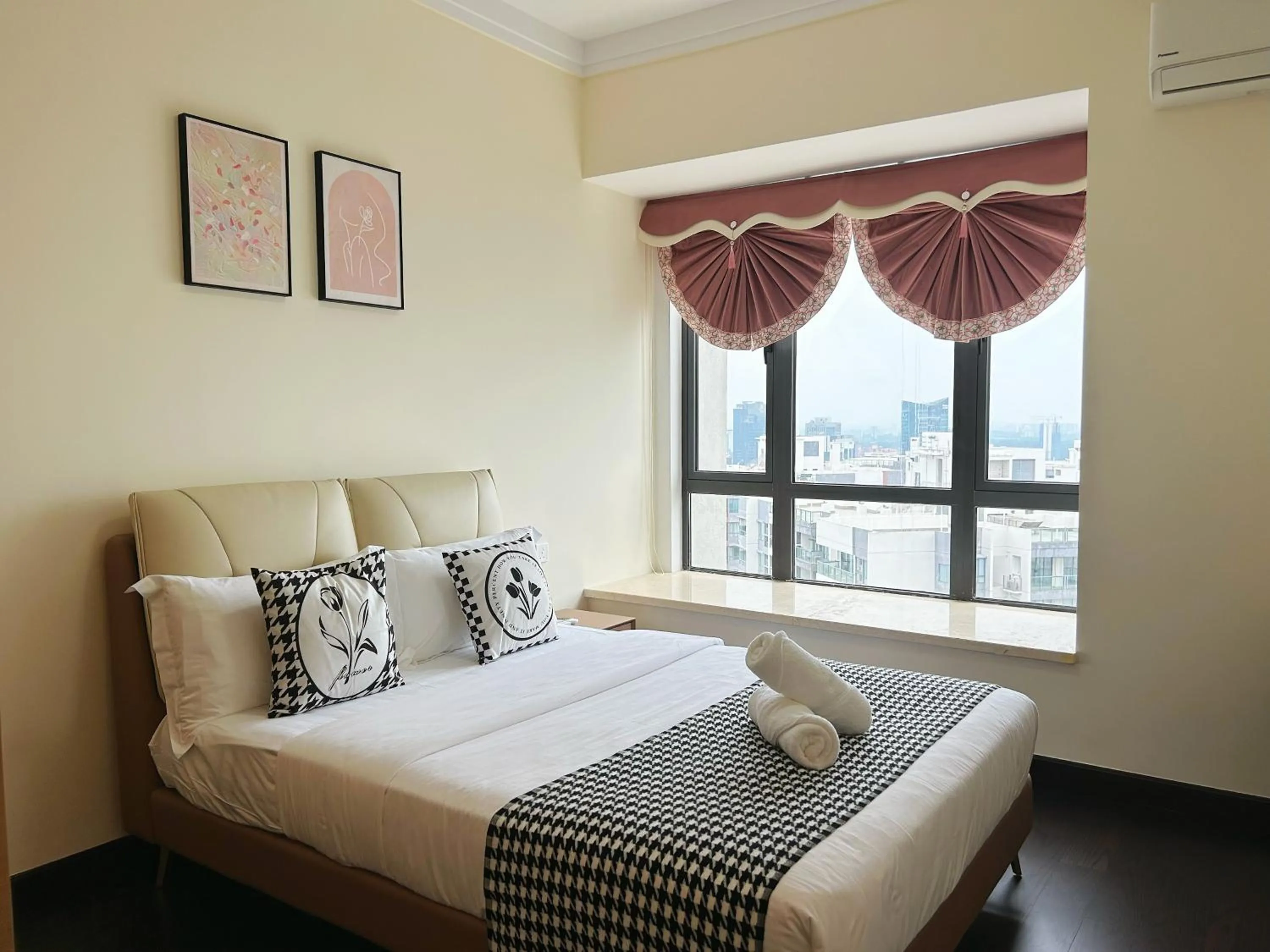 Bed in R&F Princess Cove Superior Homestay Nearby CIQ By Han Lin Sojourn