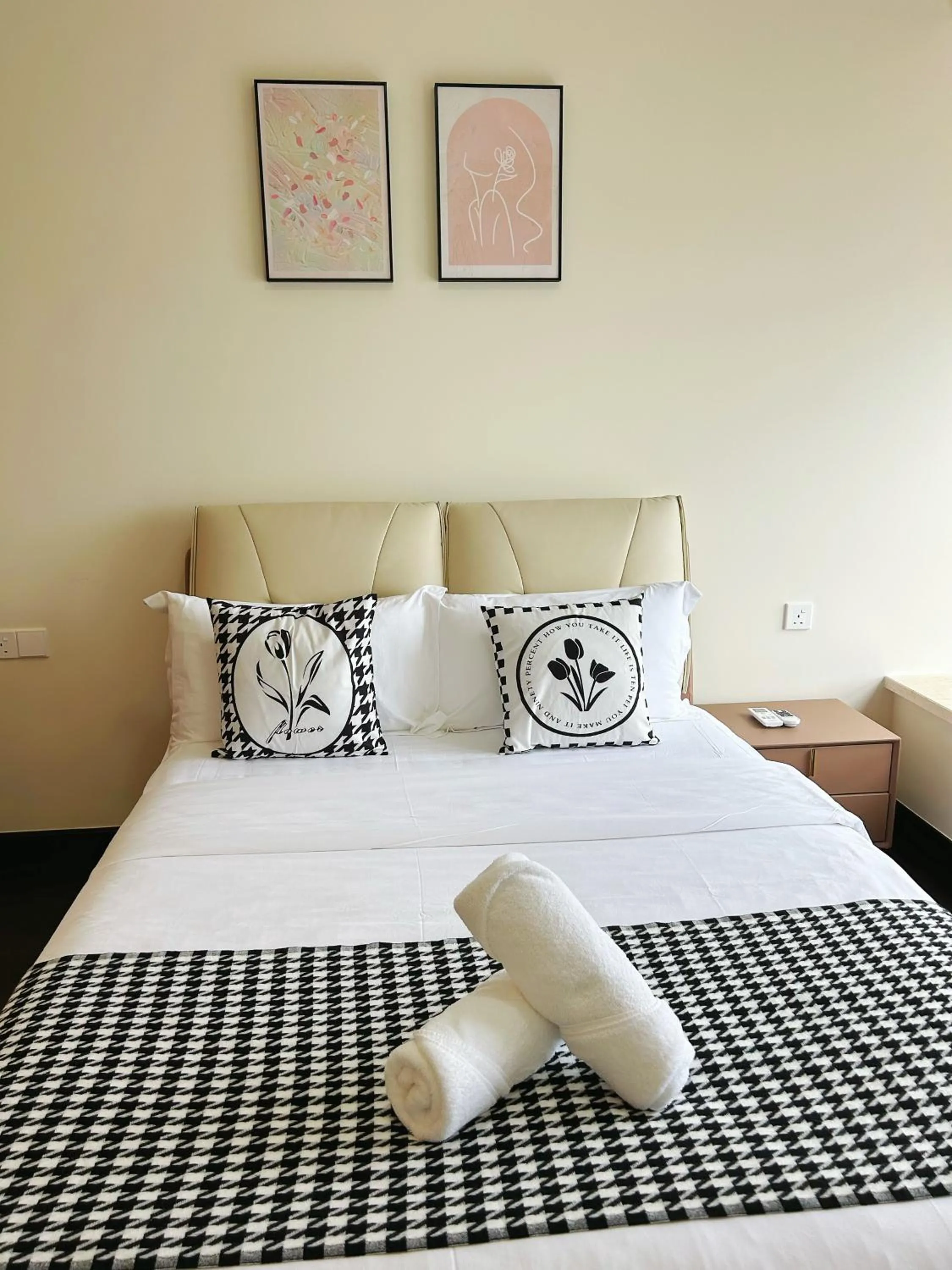Bed in R&F Princess Cove Superior Homestay Nearby CIQ By Han Lin Sojourn