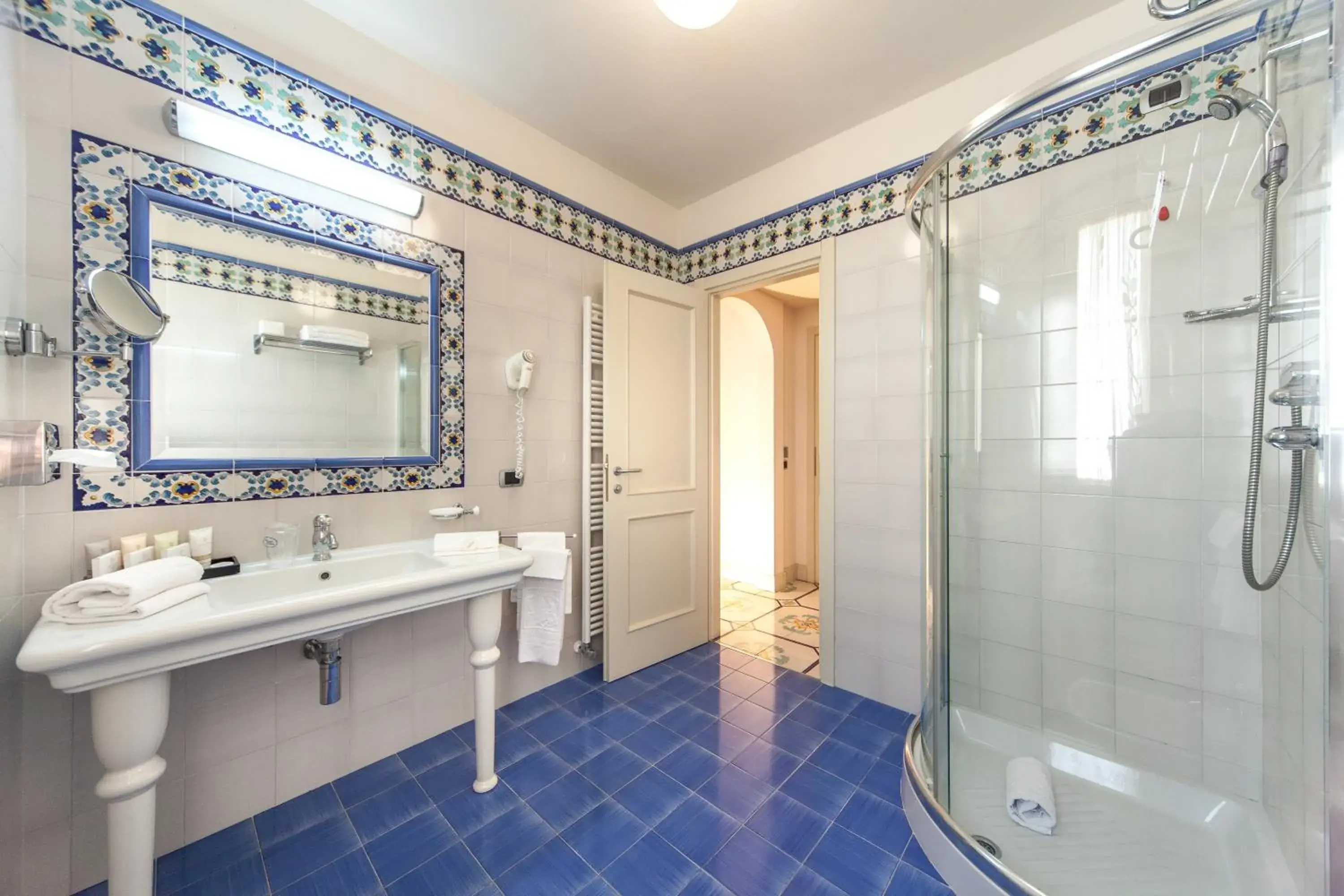 Bathroom in Palace Hotel Bathroom in Palace Hotel