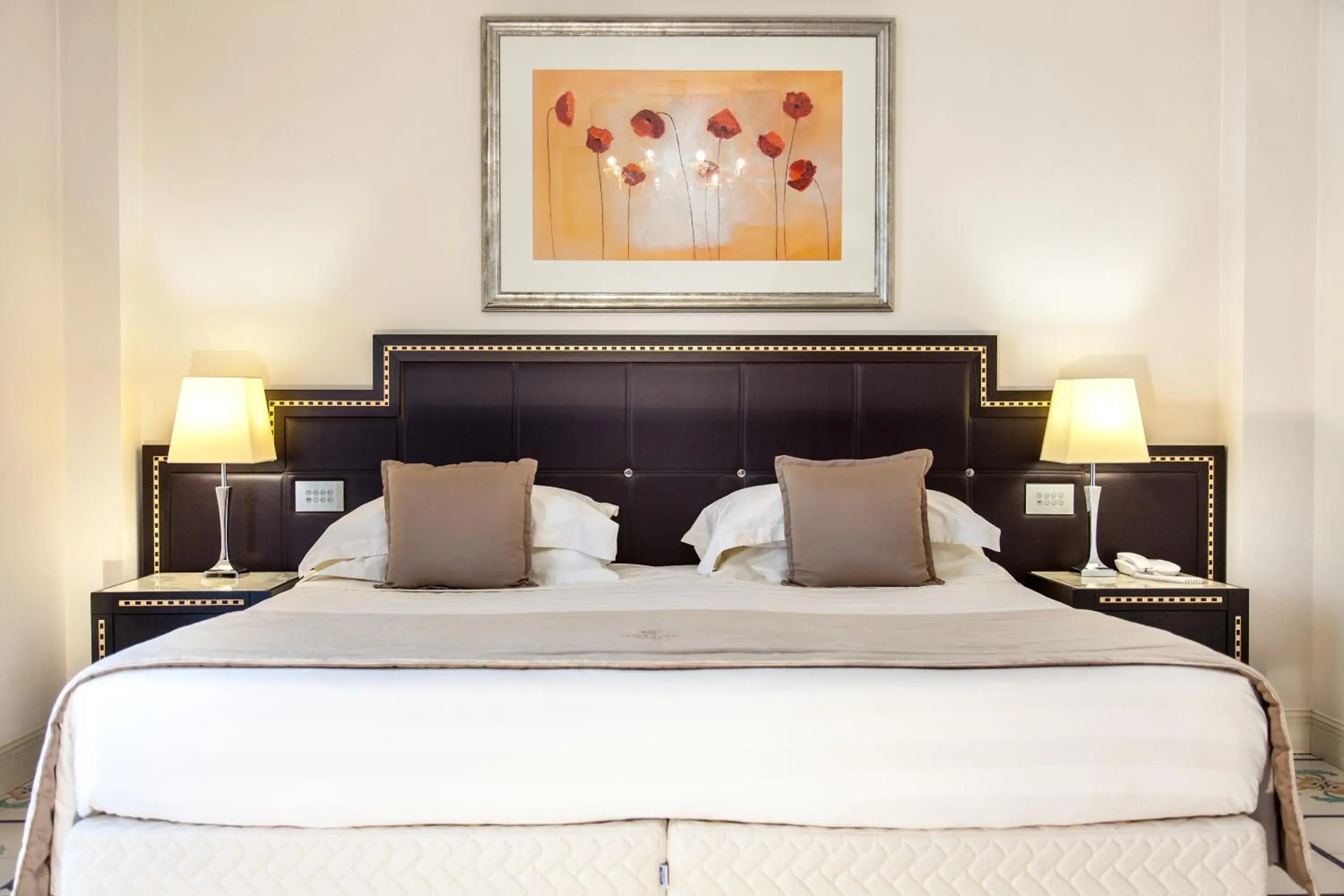 Deluxe Triple Room with Sea View in Palace Hotel Deluxe Triple Room with Sea View in Palace Hotel