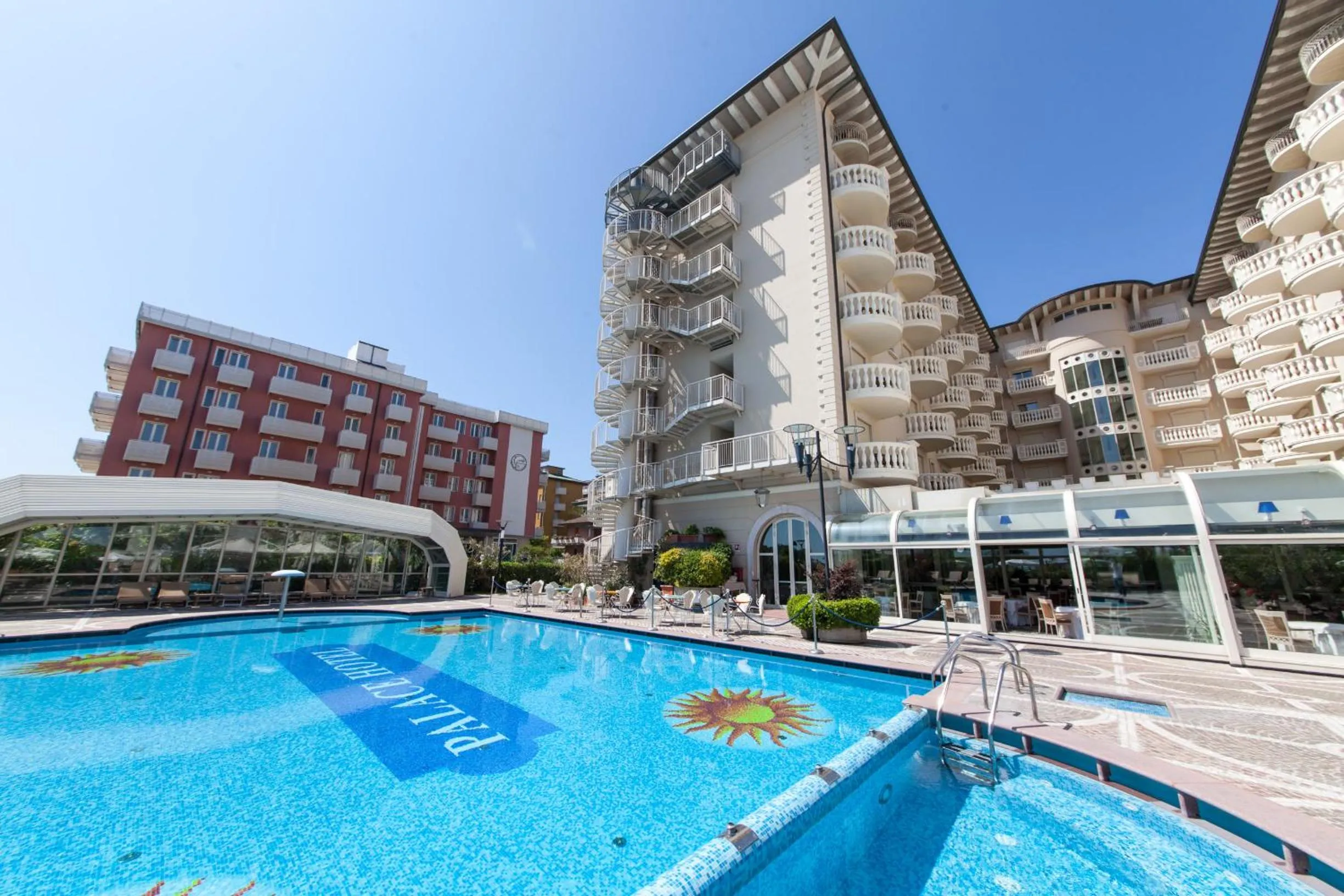 Pool view in Palace Hotel