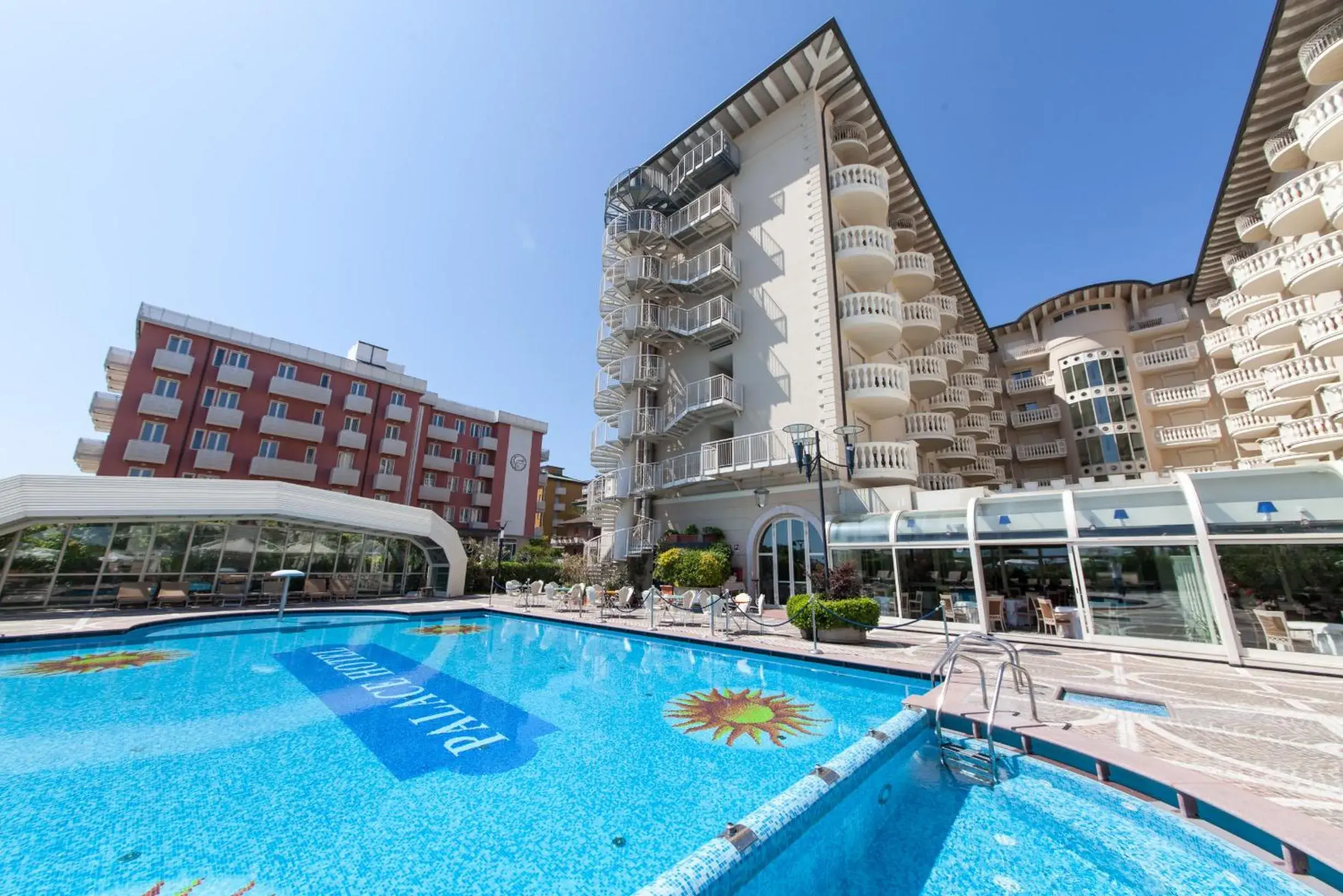 Pool view in Palace Hotel Pool view in Palace Hotel