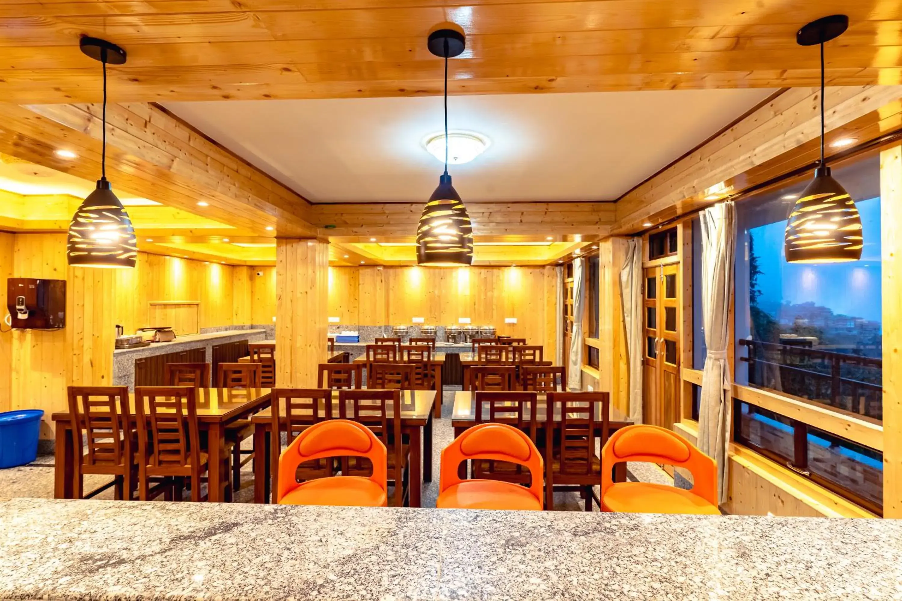 Restaurant/places to eat in The Golden Retreat Hotel in Pelling Restaurant/places to eat in The Golden Retreat Hotel in Pelling