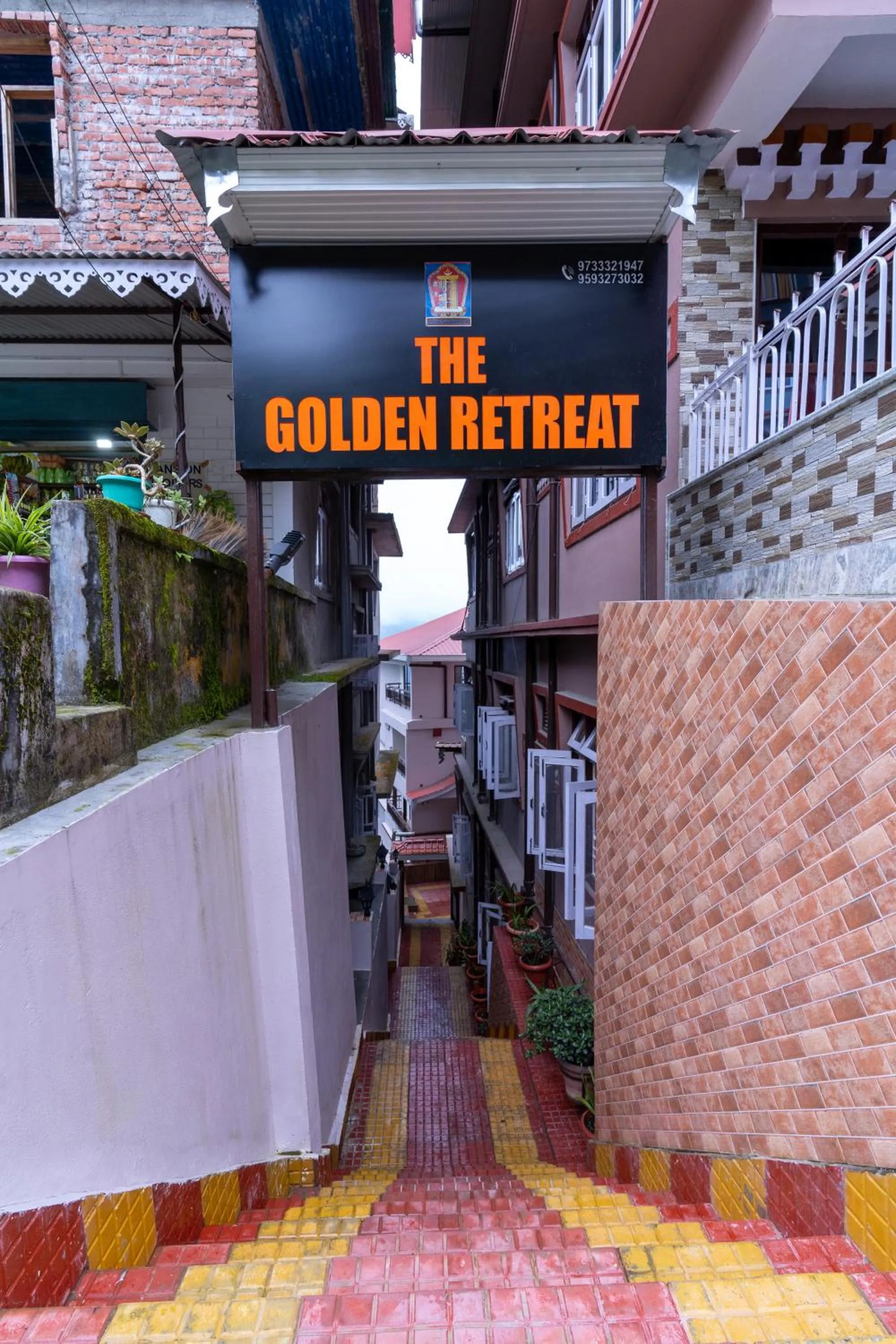 Facade/entrance in The Golden Retreat Hotel in Pelling